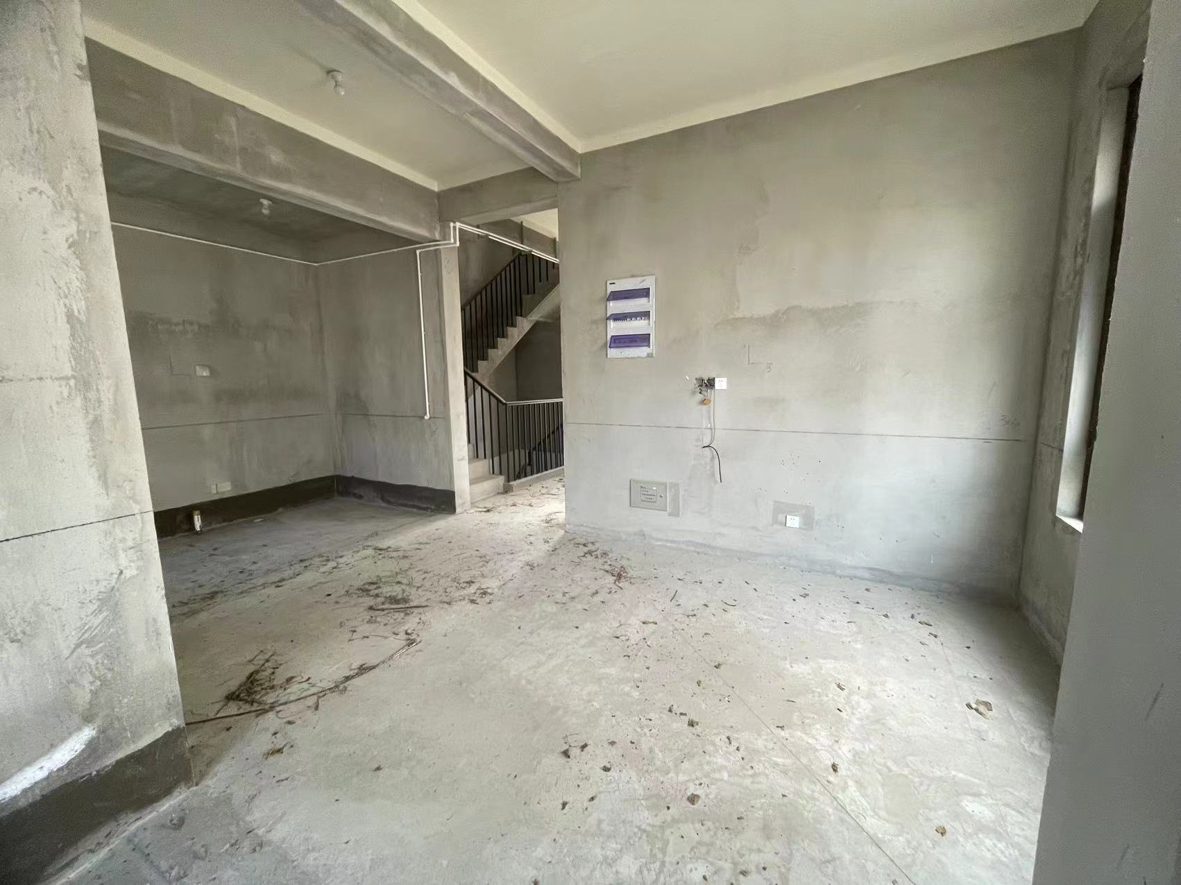 中兴兰溪荟 4室2厅2卫 175.00m²