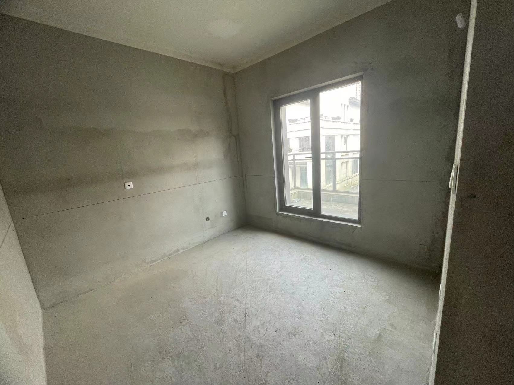 中兴兰溪荟 4室2厅2卫 175.00m²