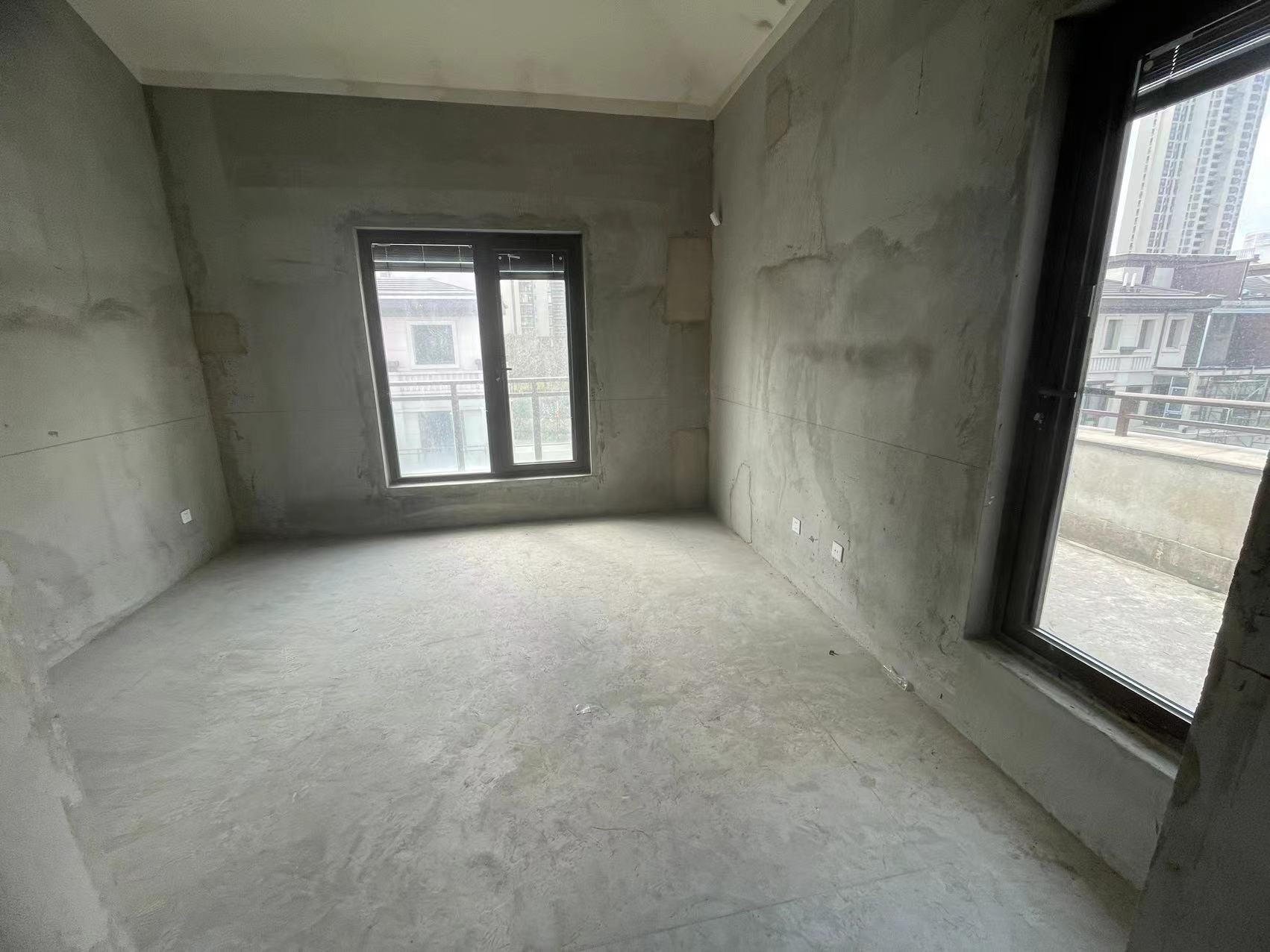 中兴兰溪荟 4室2厅2卫 175.00m²