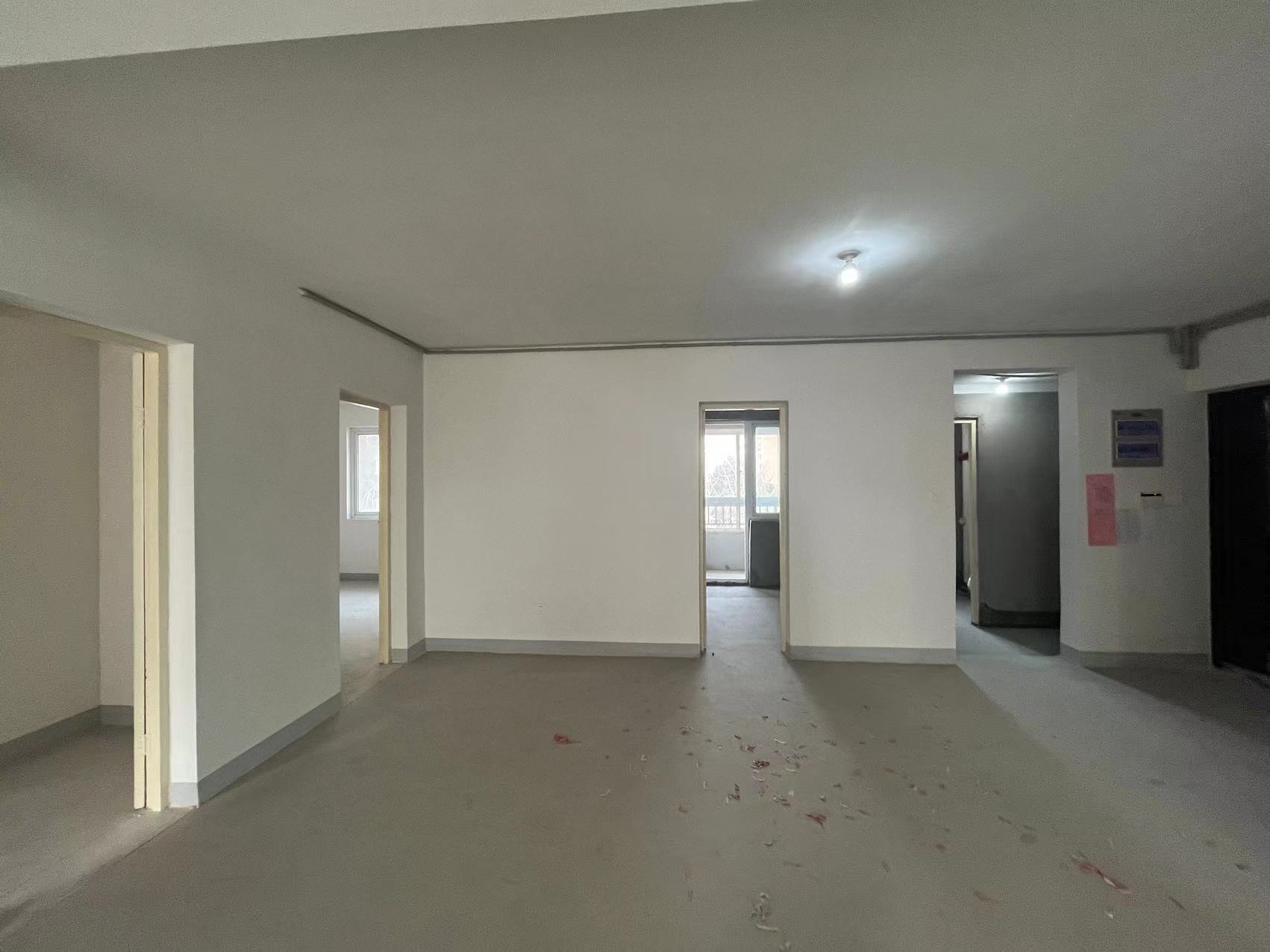 江畔花苑 3室2厅2卫 147.61m&sup2;