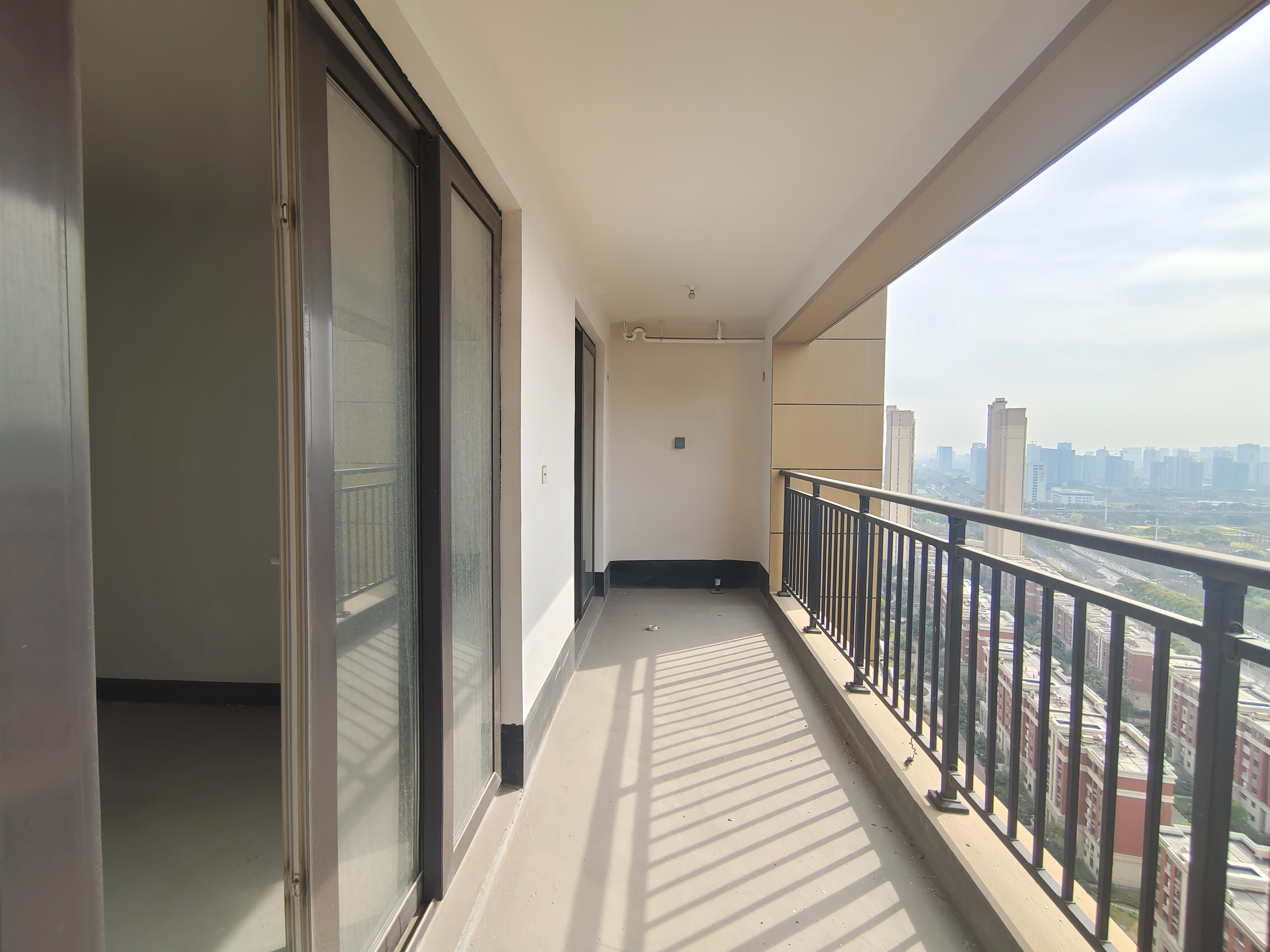 新城香溢紫郡 4室2厅2卫 140m&sup2;