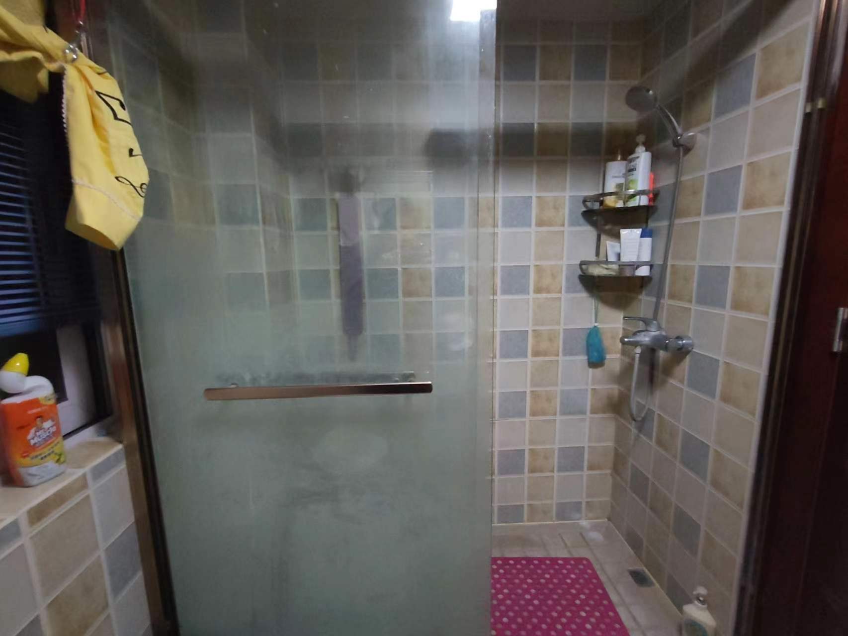 中南世纪花城三期 3室2厅1卫 106m²