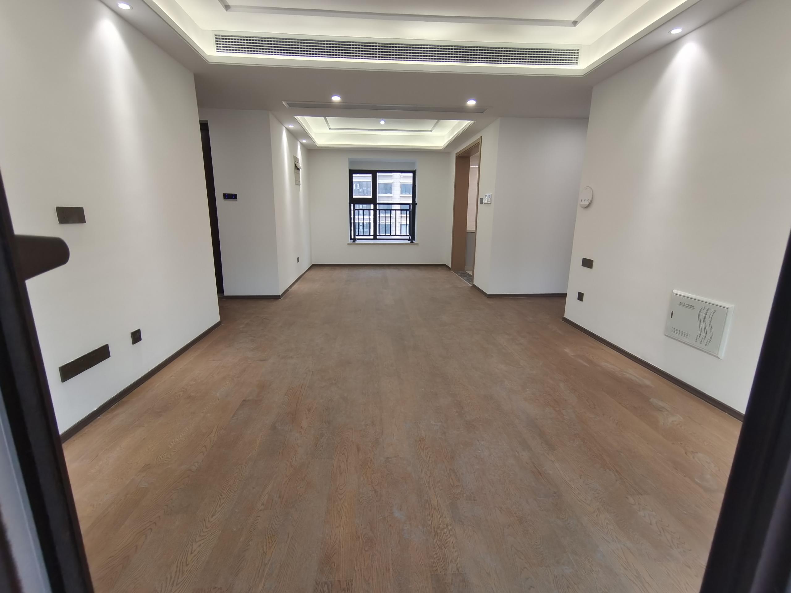 春风南岸东园 5室2厅2卫 142m&sup2;
