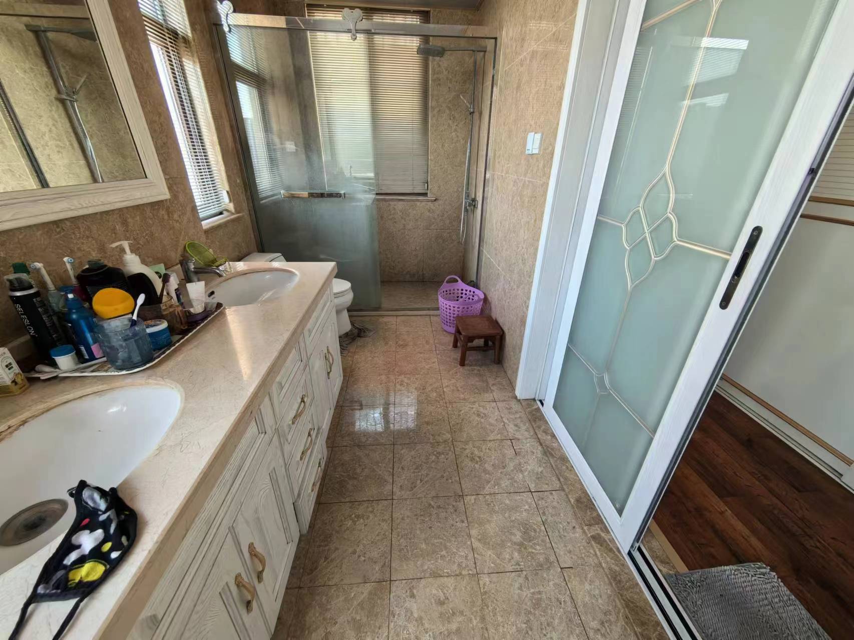 御景湾 3室2厅2卫 174m&sup2;
