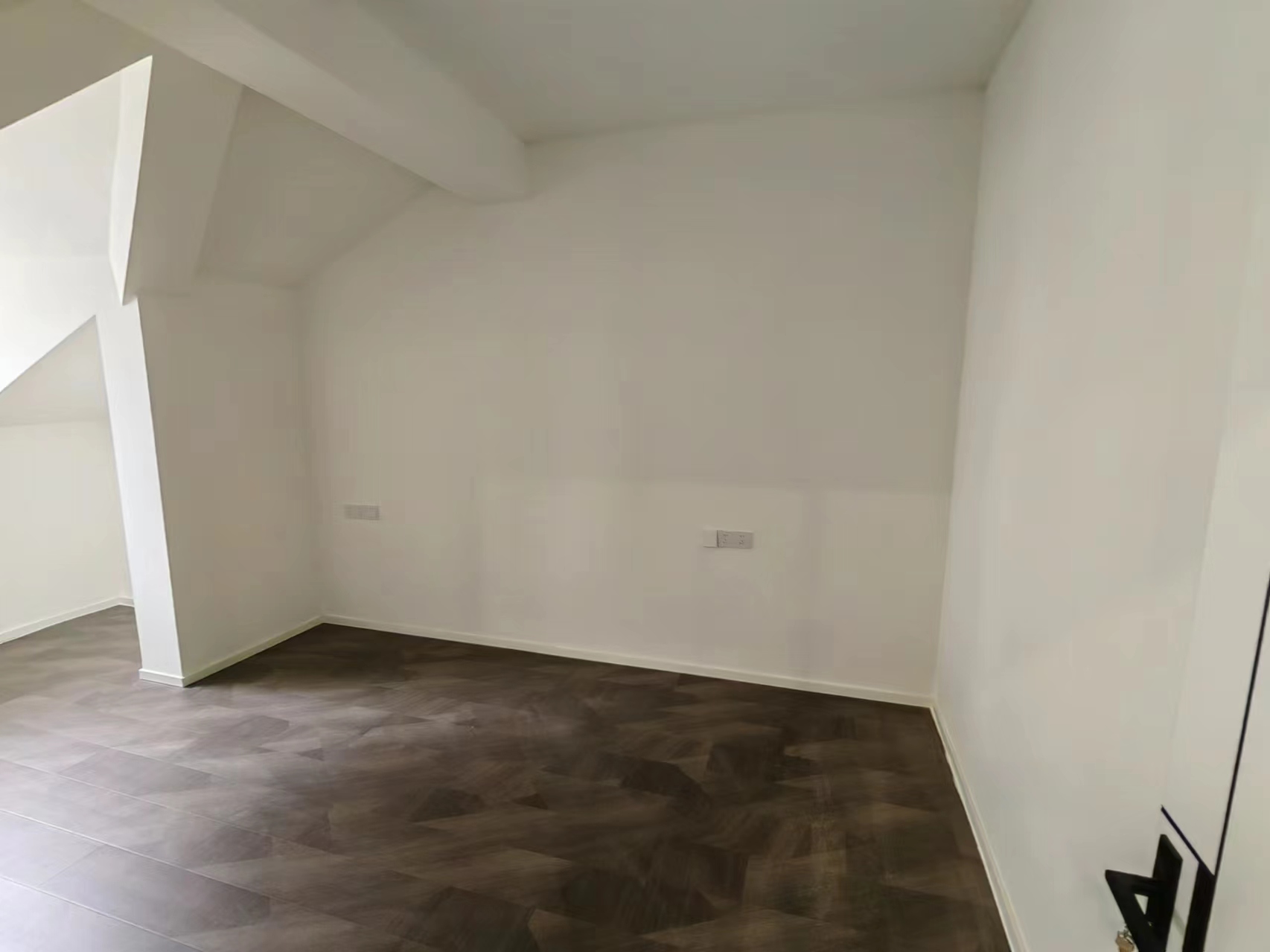 新海通花园 3室1厅1卫 104.00m&sup2;