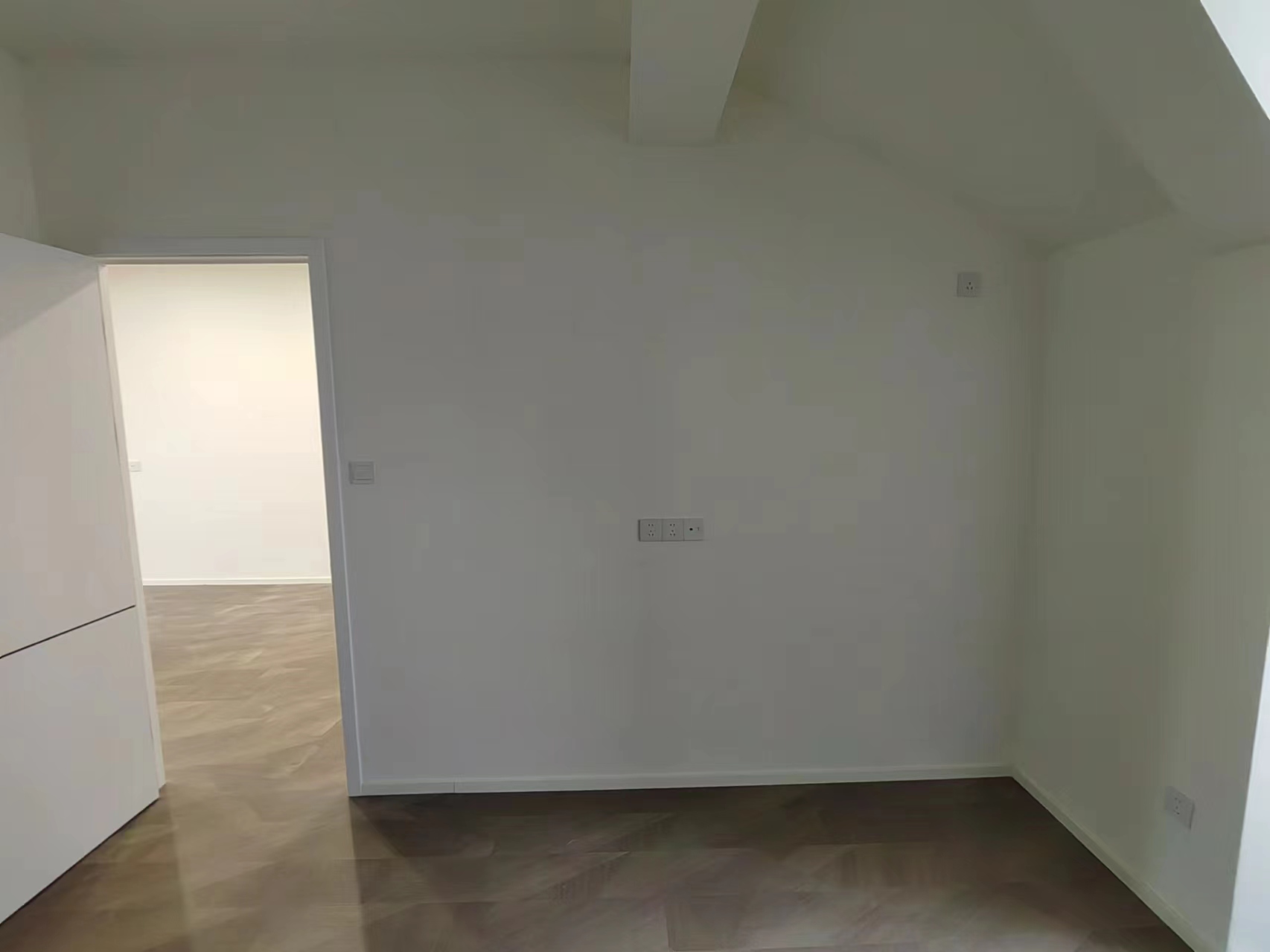 新海通花园 3室1厅1卫 104.00m&sup2;