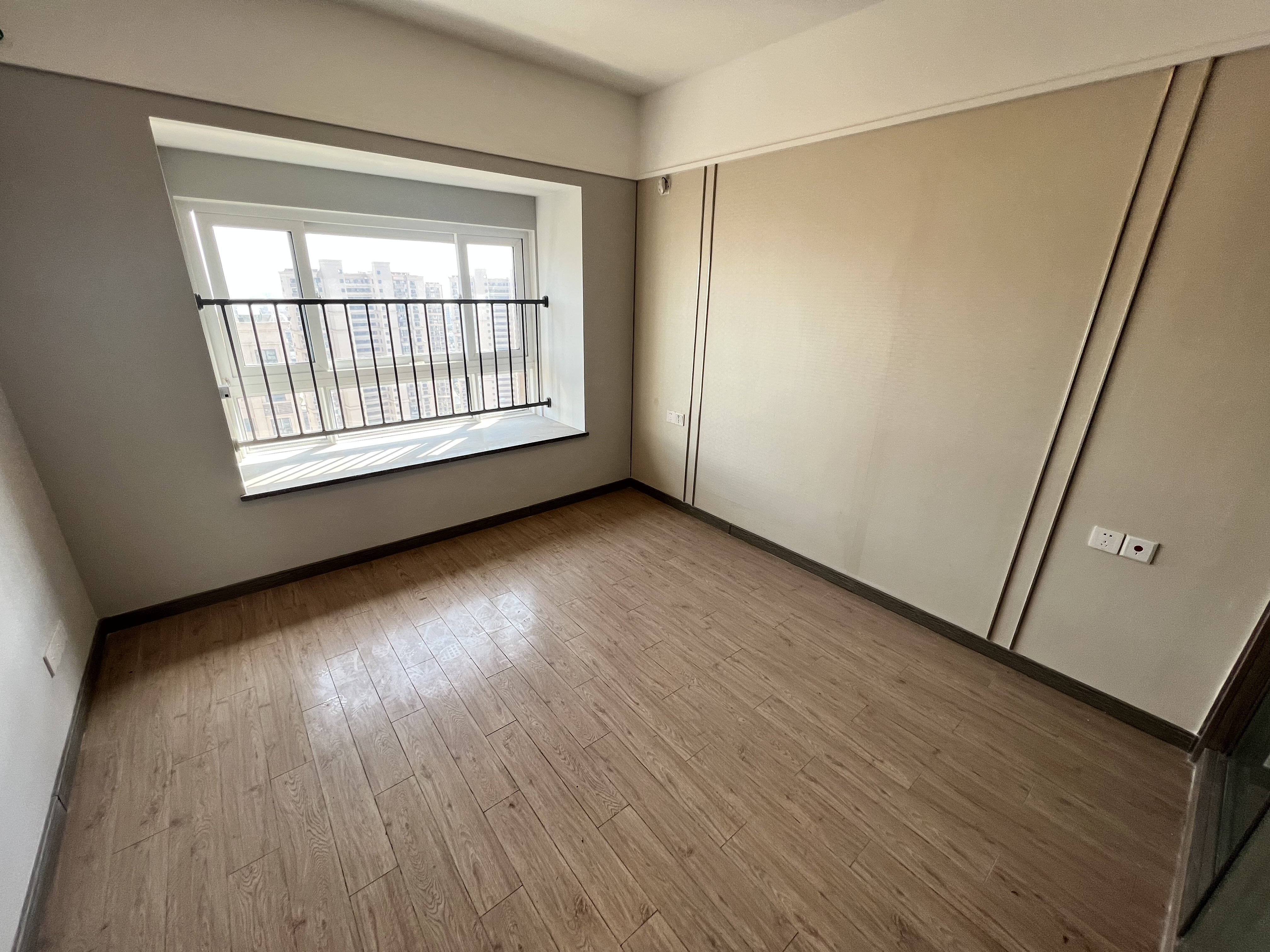 南通雅居乐花园 3室2厅1卫 99m&sup2;