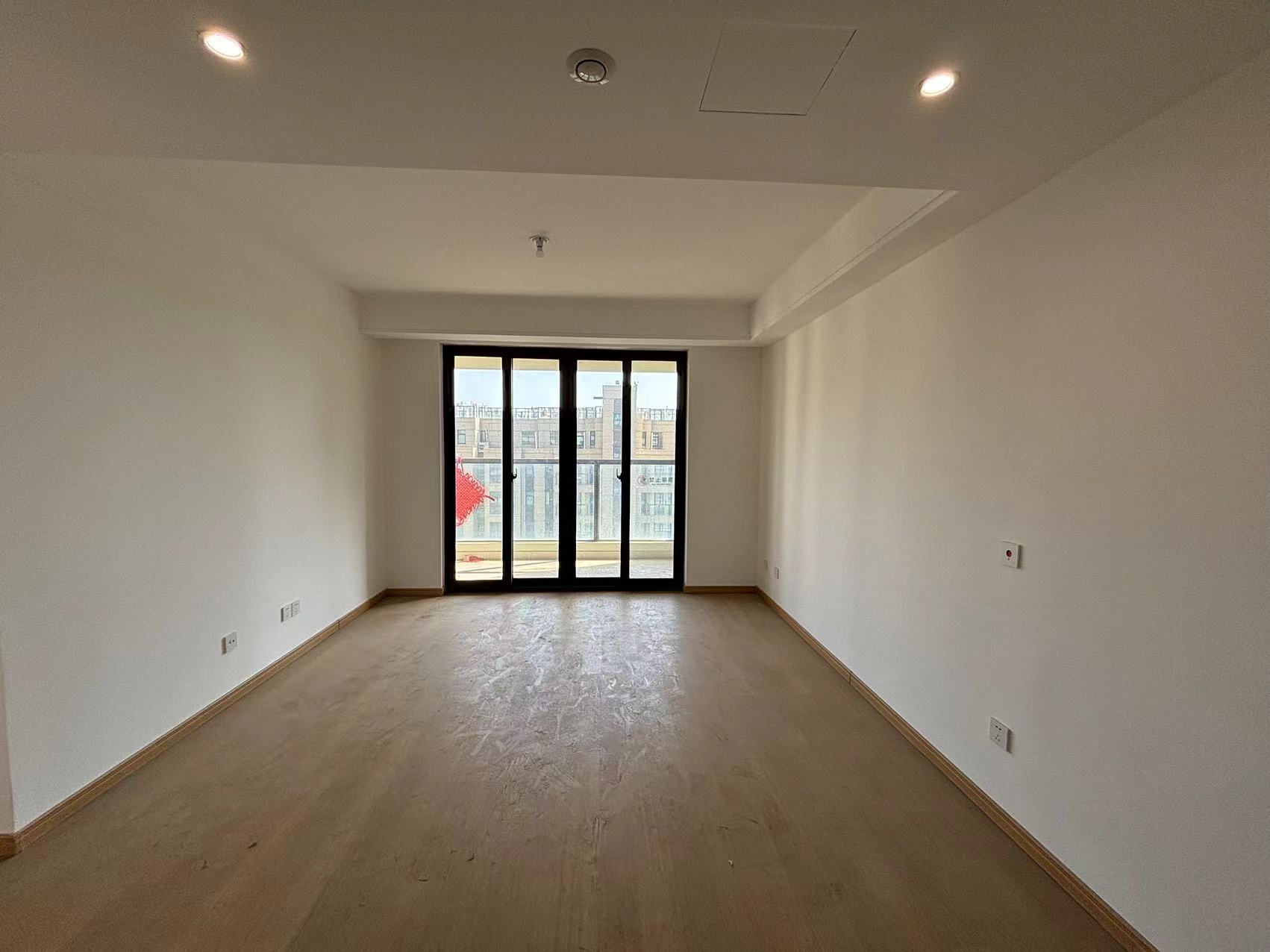 时光漫城 3室2厅1卫 92.00m&sup2;