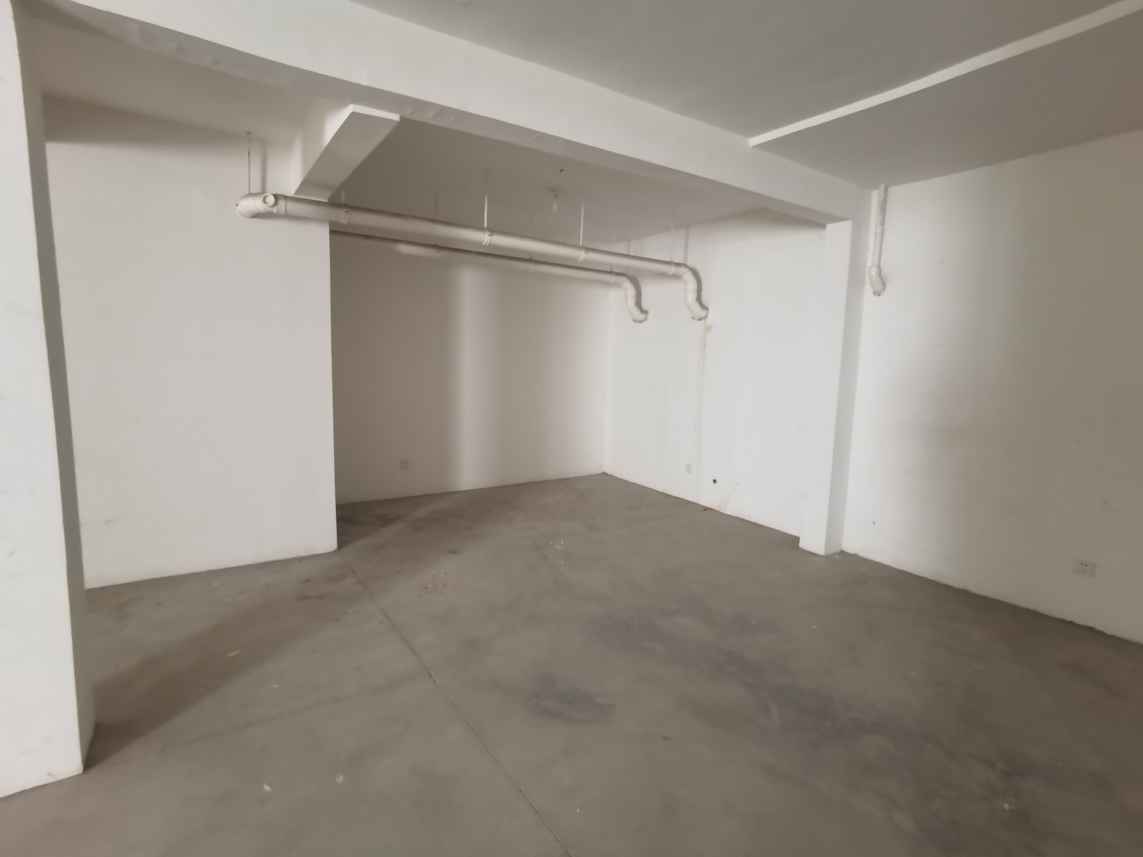 军山花园 3室2厅2卫 126m&sup2;