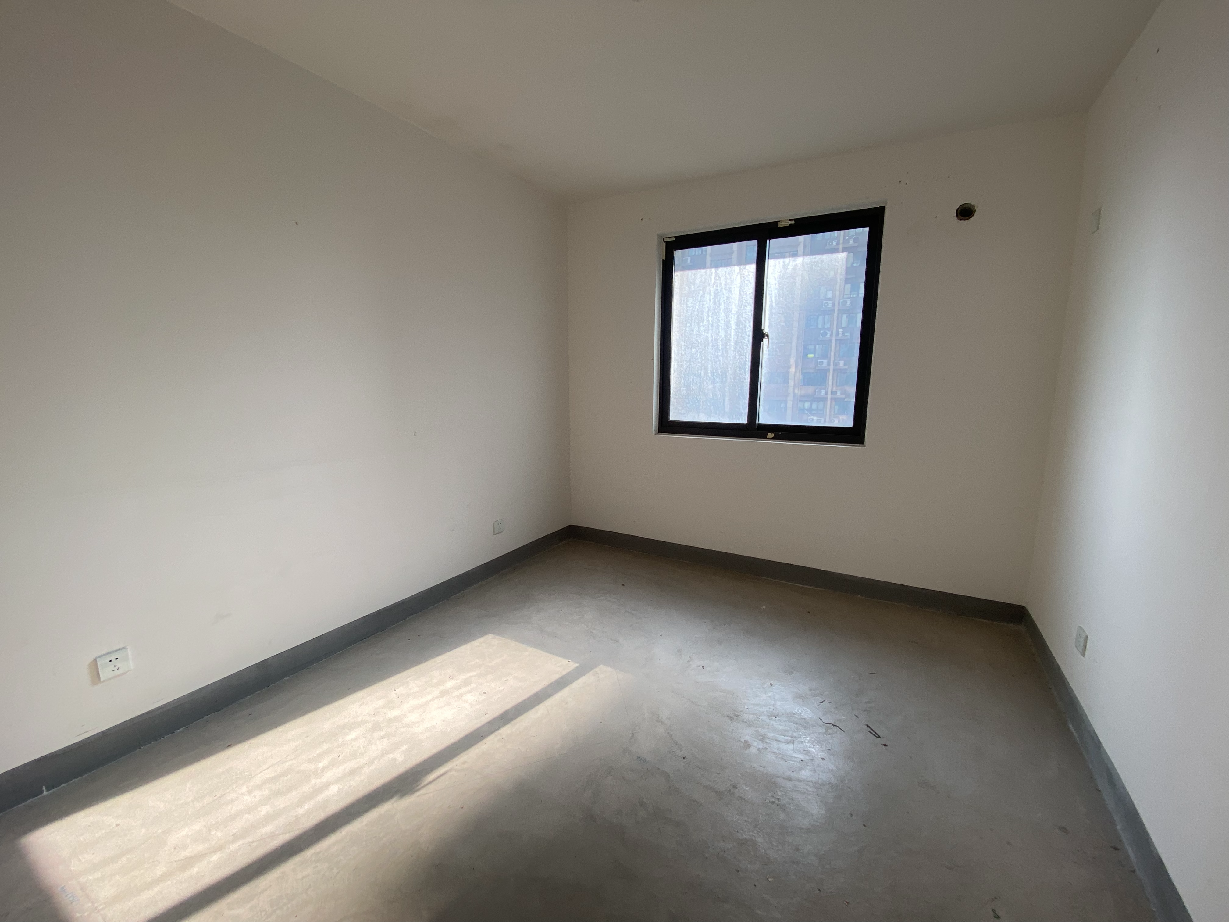 临江家园 3室2厅2卫 126.00m&sup2;