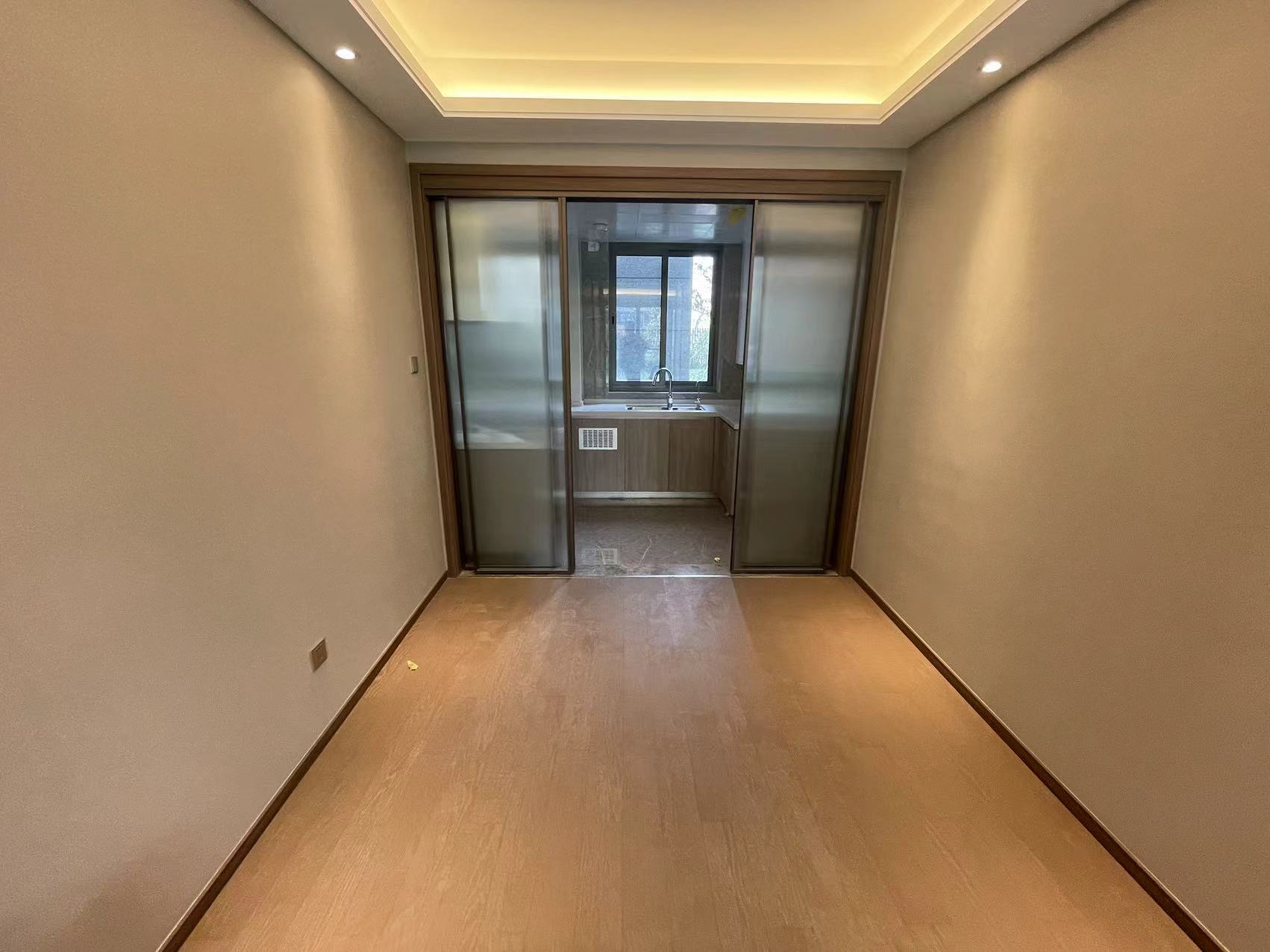 长泰滨河国际 3室2厅2卫 264m²