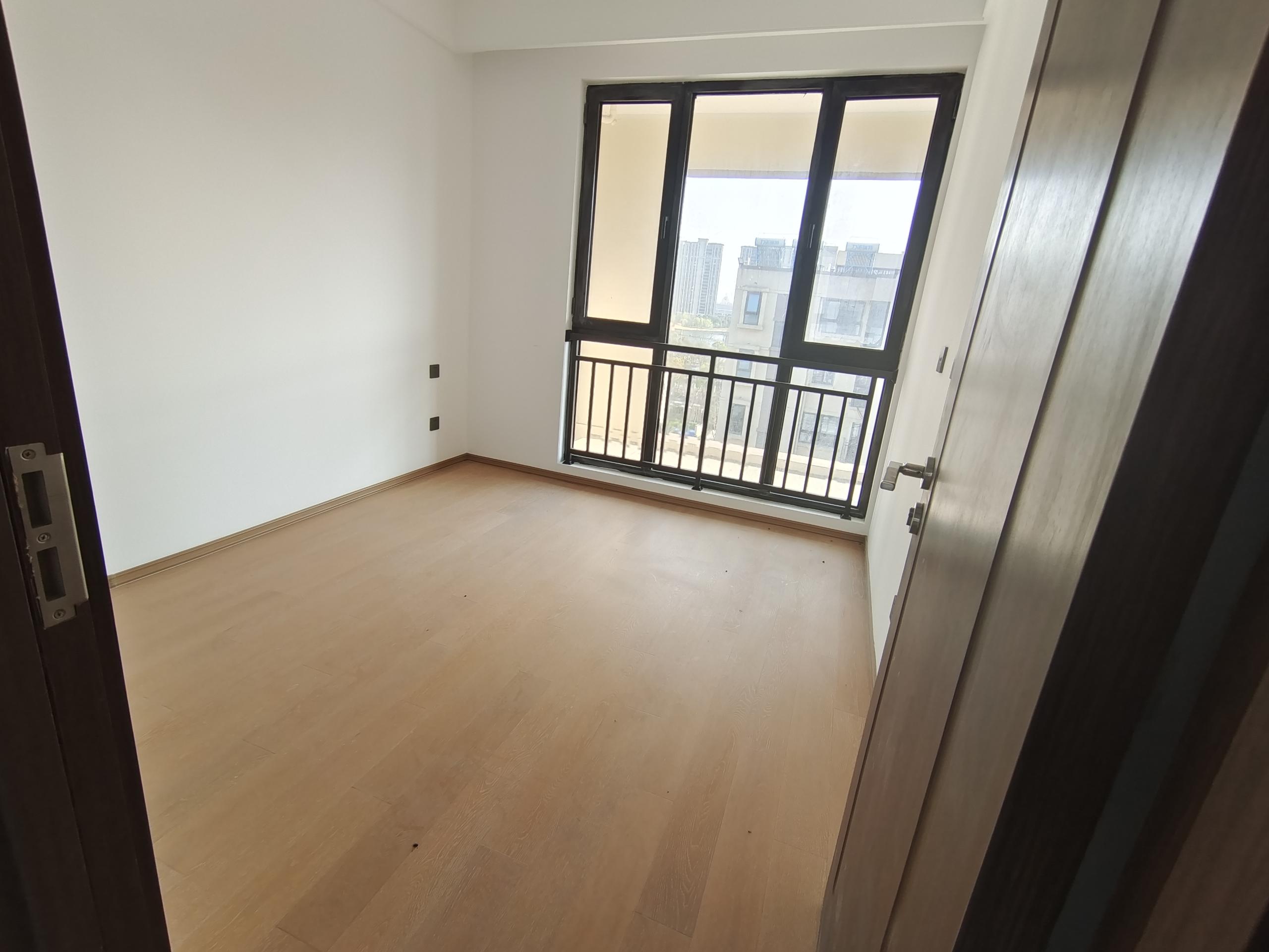 春风南岸东园 4室2厅3卫 167m&sup2;