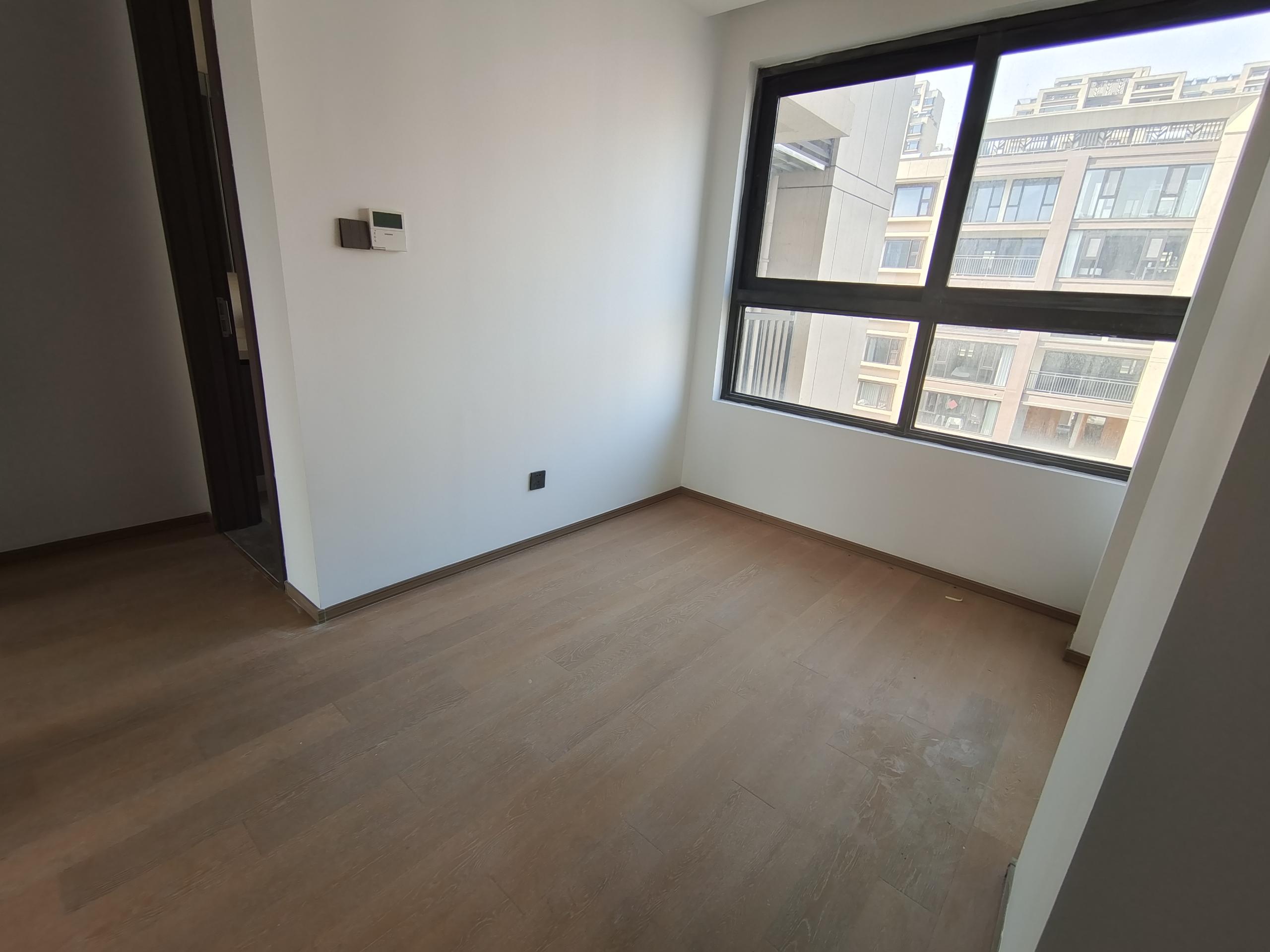 春风南岸东园 4室2厅3卫 167m²