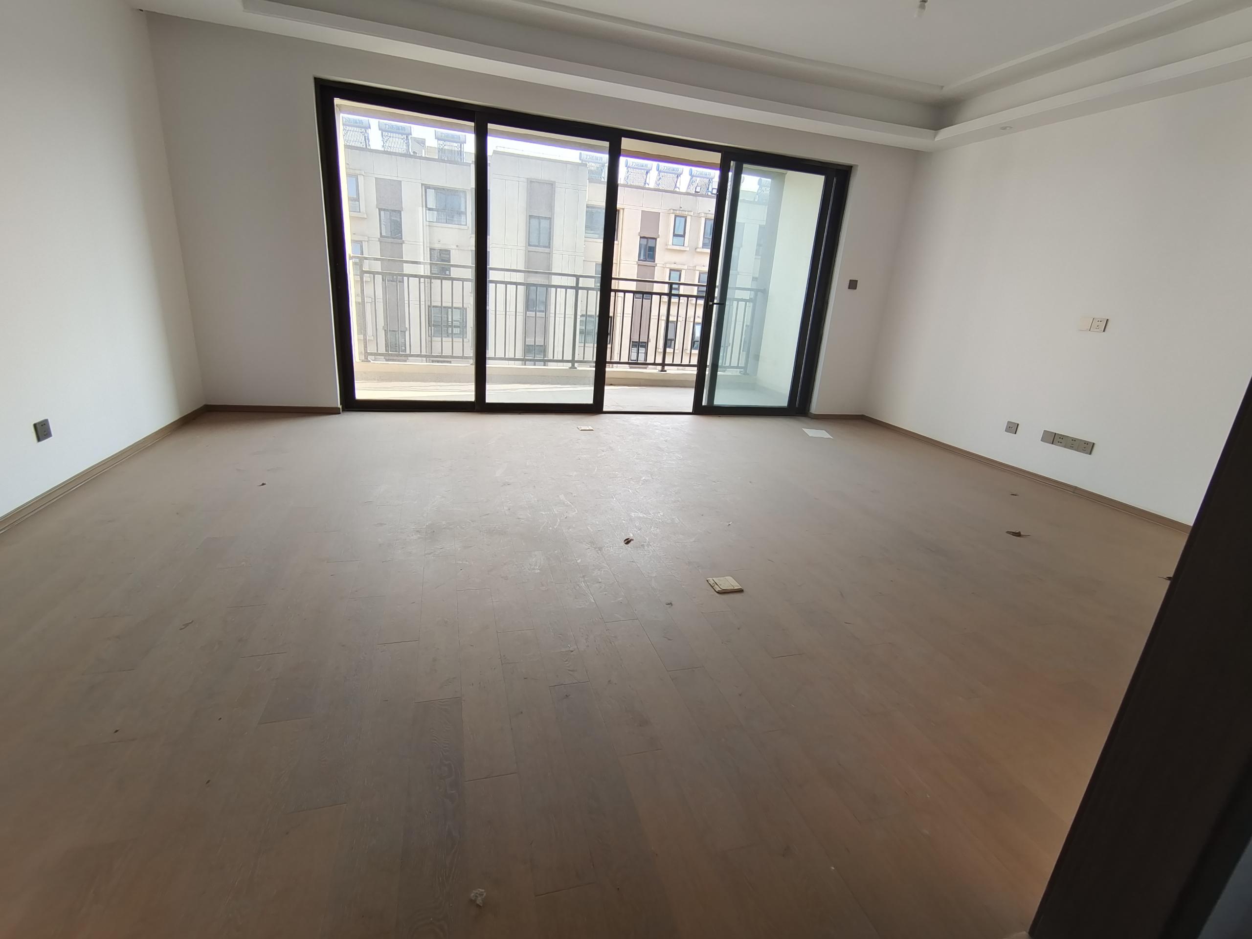 春风南岸东园 4室2厅3卫 167m&sup2;