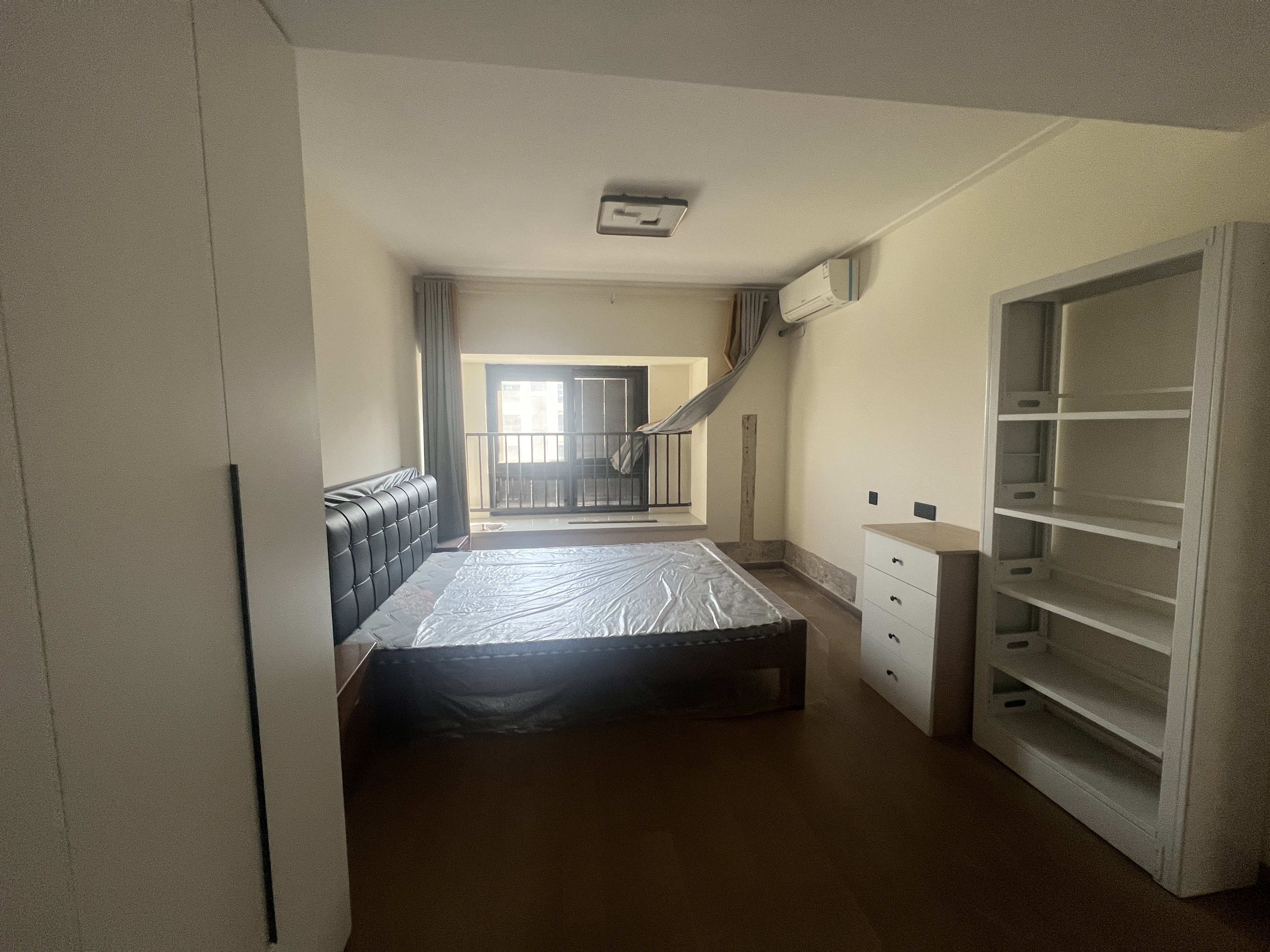 湖山源著 3室2厅2卫 114.89m&sup2;
