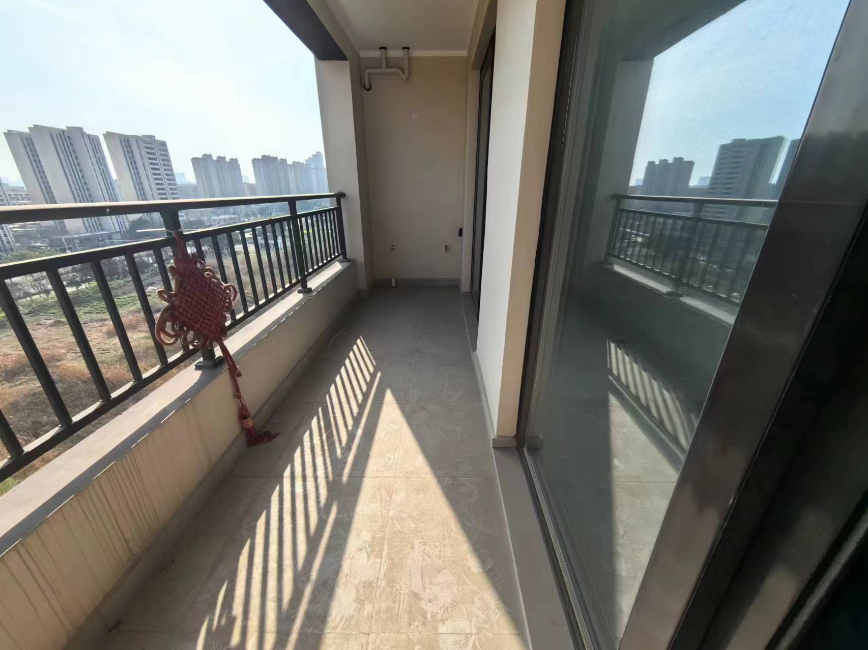 湖山源著 3室2厅2卫 115m&sup2;