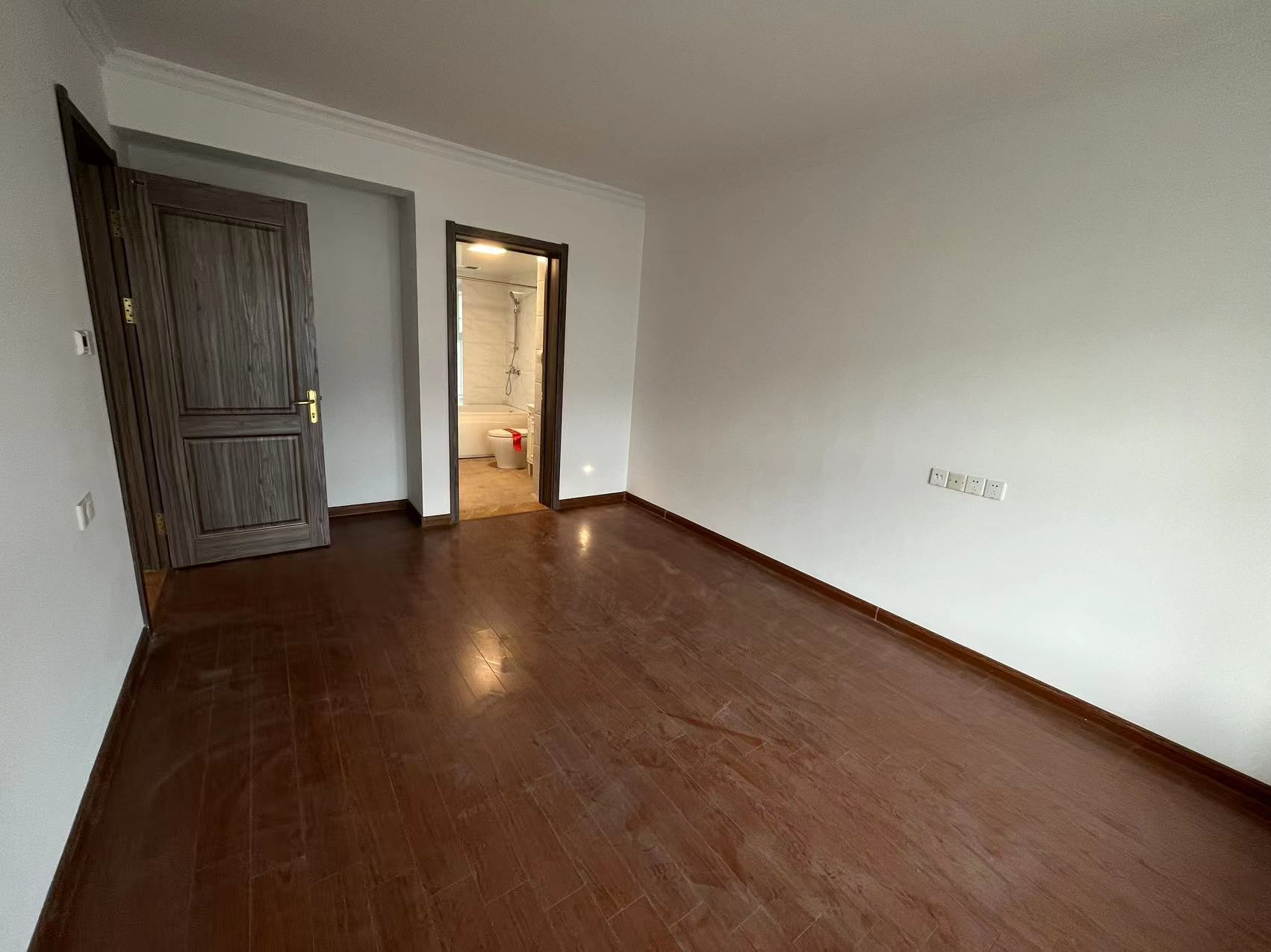南通碧桂园翡翠华府 4室2厅2卫 141.00m&sup2;