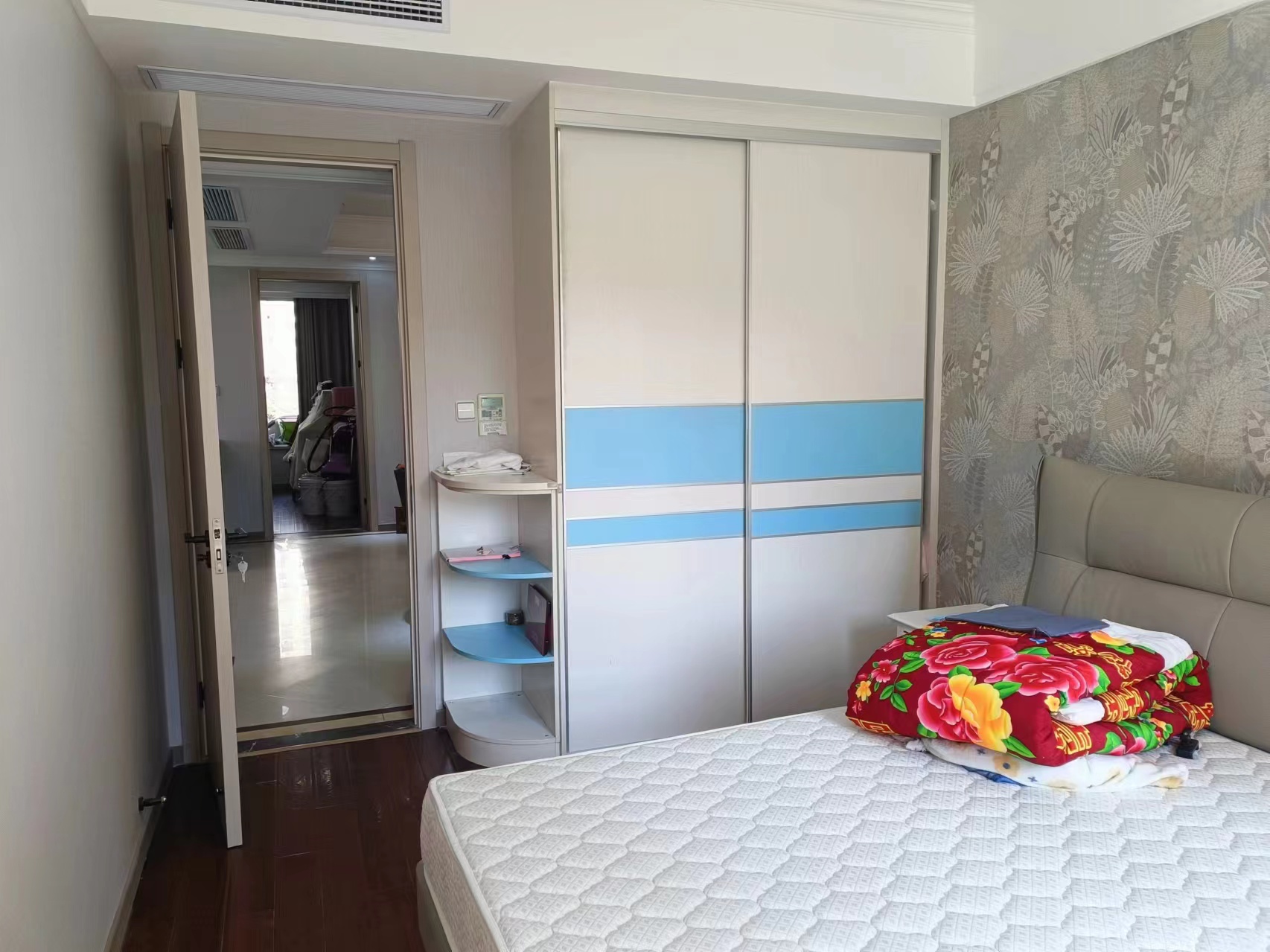 中南世纪花城三期 4室2厅2卫 141.03m&sup2;
