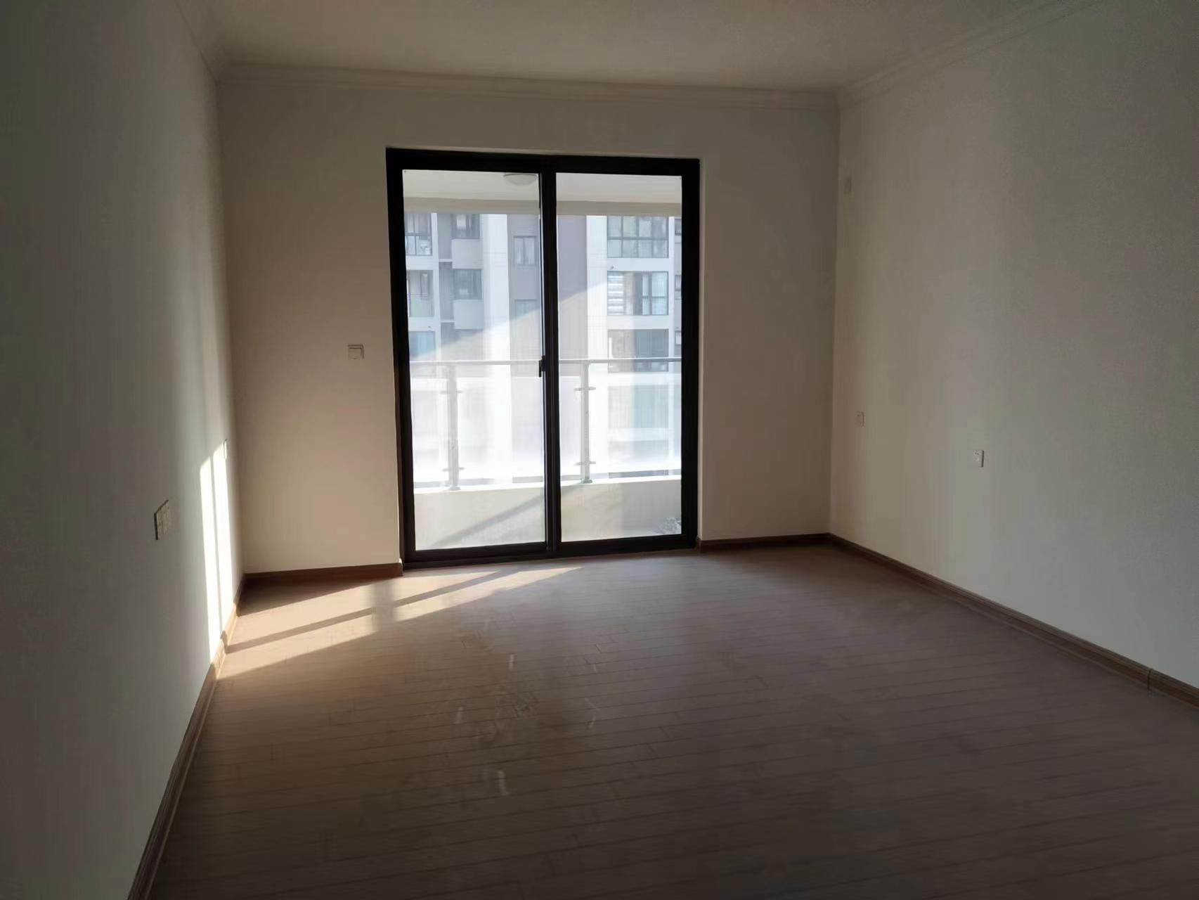 南通碧桂园翡翠华府 4室2厅2卫 266.00m&sup2;