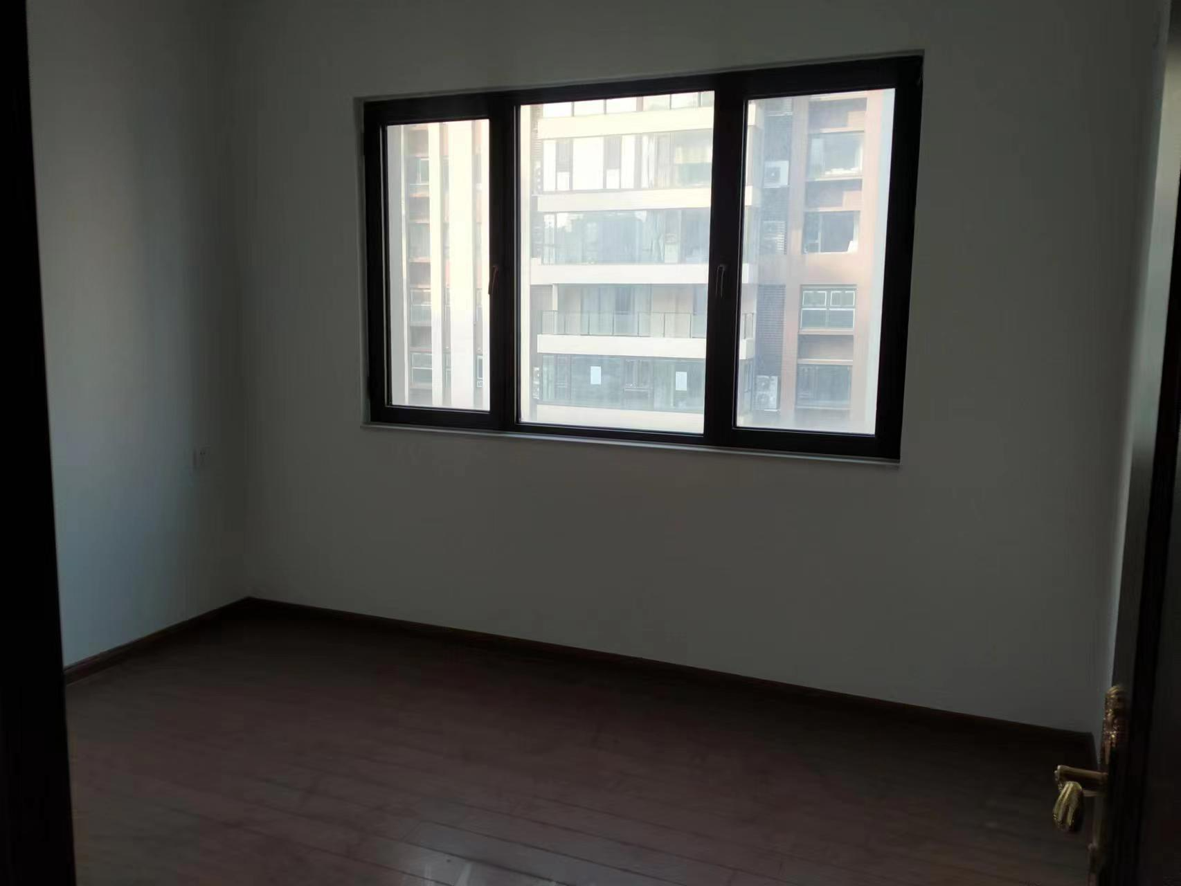 南通碧桂园翡翠华府 4室2厅2卫 266.00m&sup2;