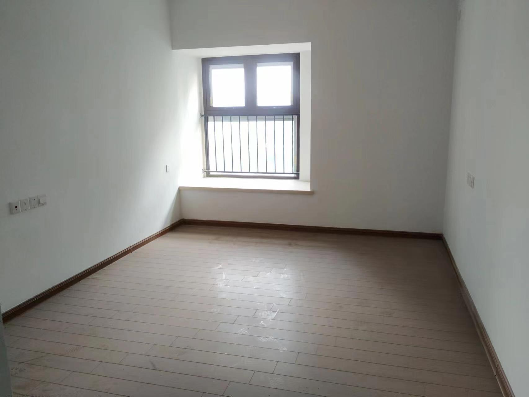 南通碧桂园翡翠华府 4室2厅2卫 266.00m&sup2;