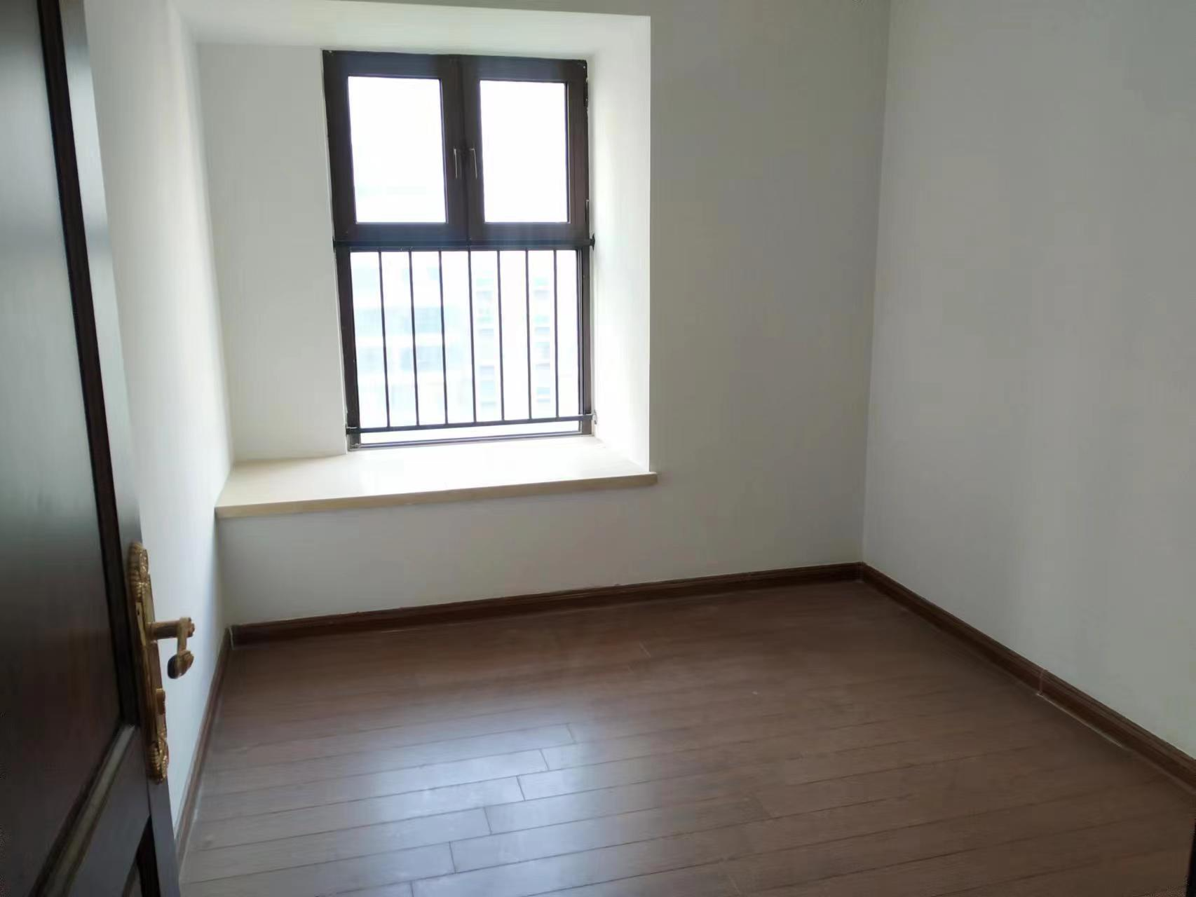 南通碧桂园翡翠华府 4室2厅2卫 266.00m&sup2;