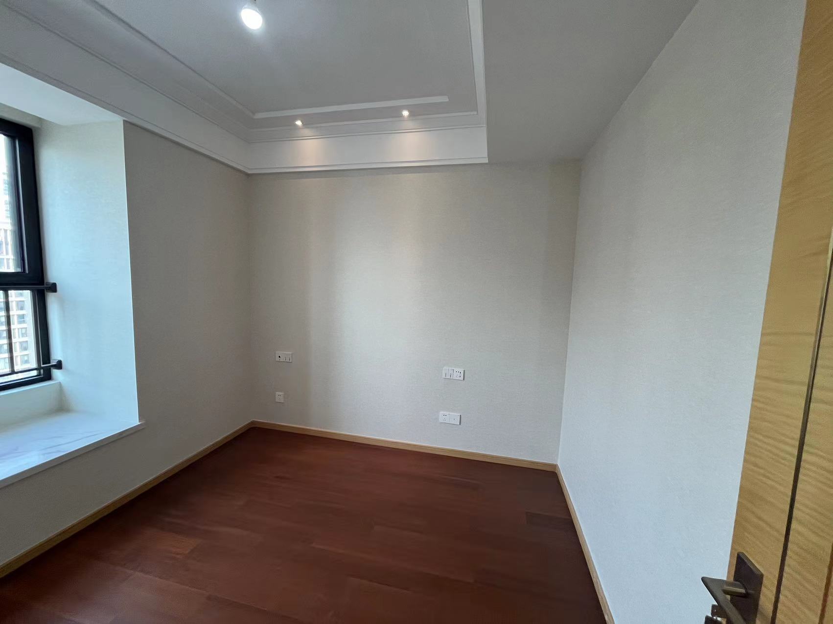绿城沁园 4室2厅2卫 143m&sup2;