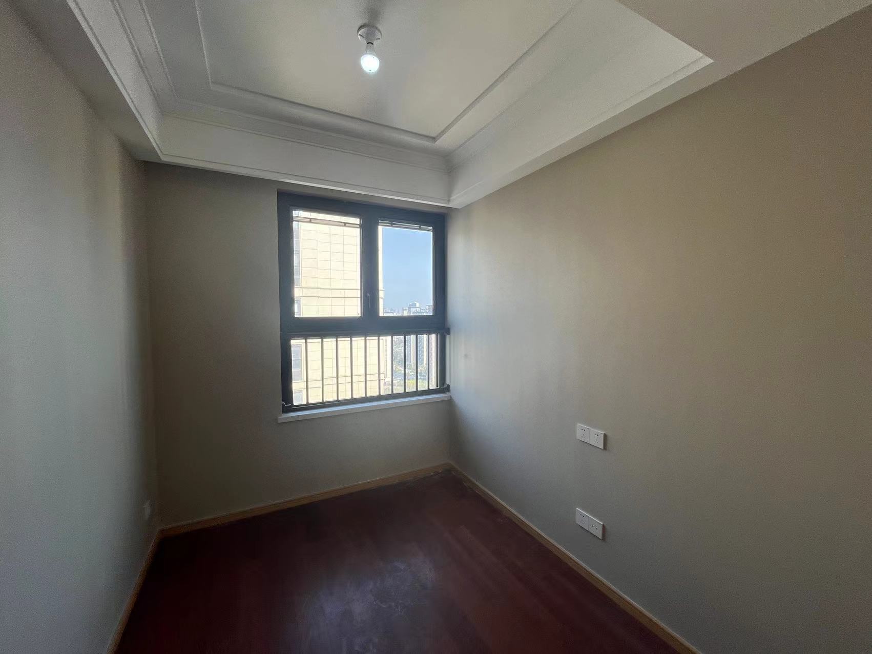 绿城沁园 4室2厅2卫 143m&sup2;