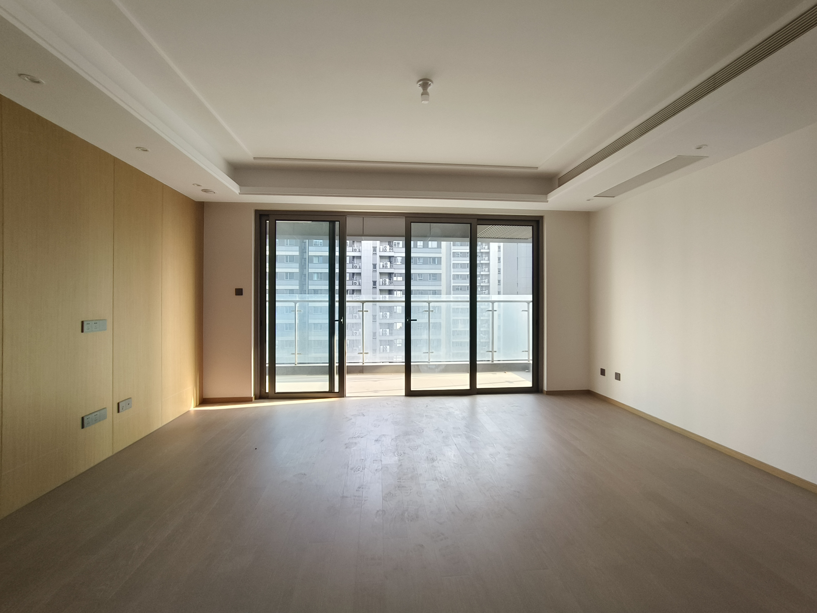 仁恒公园世纪 4室2厅2卫 135m²