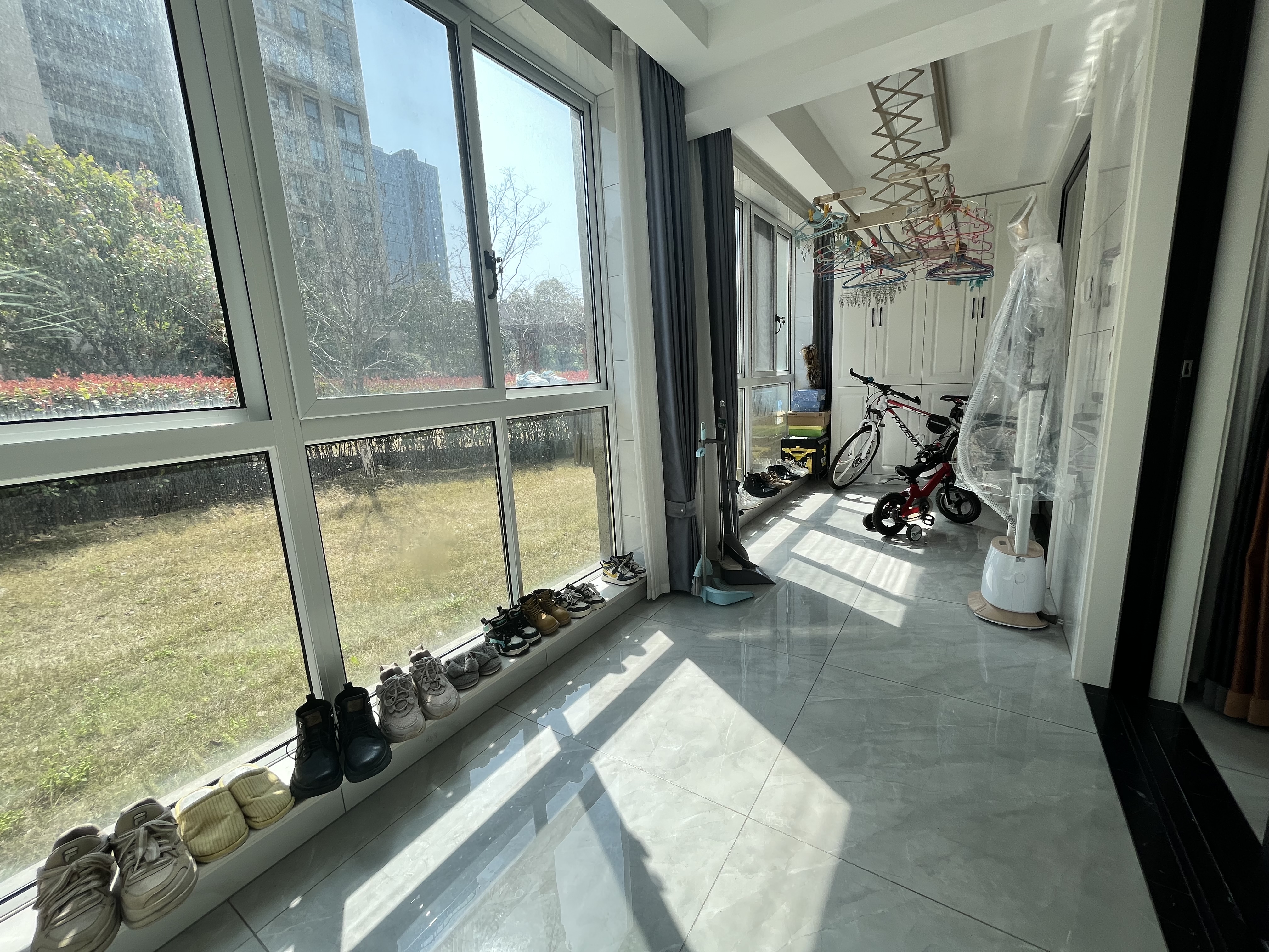 湖畔天下 3室2厅2卫 136m&sup2;