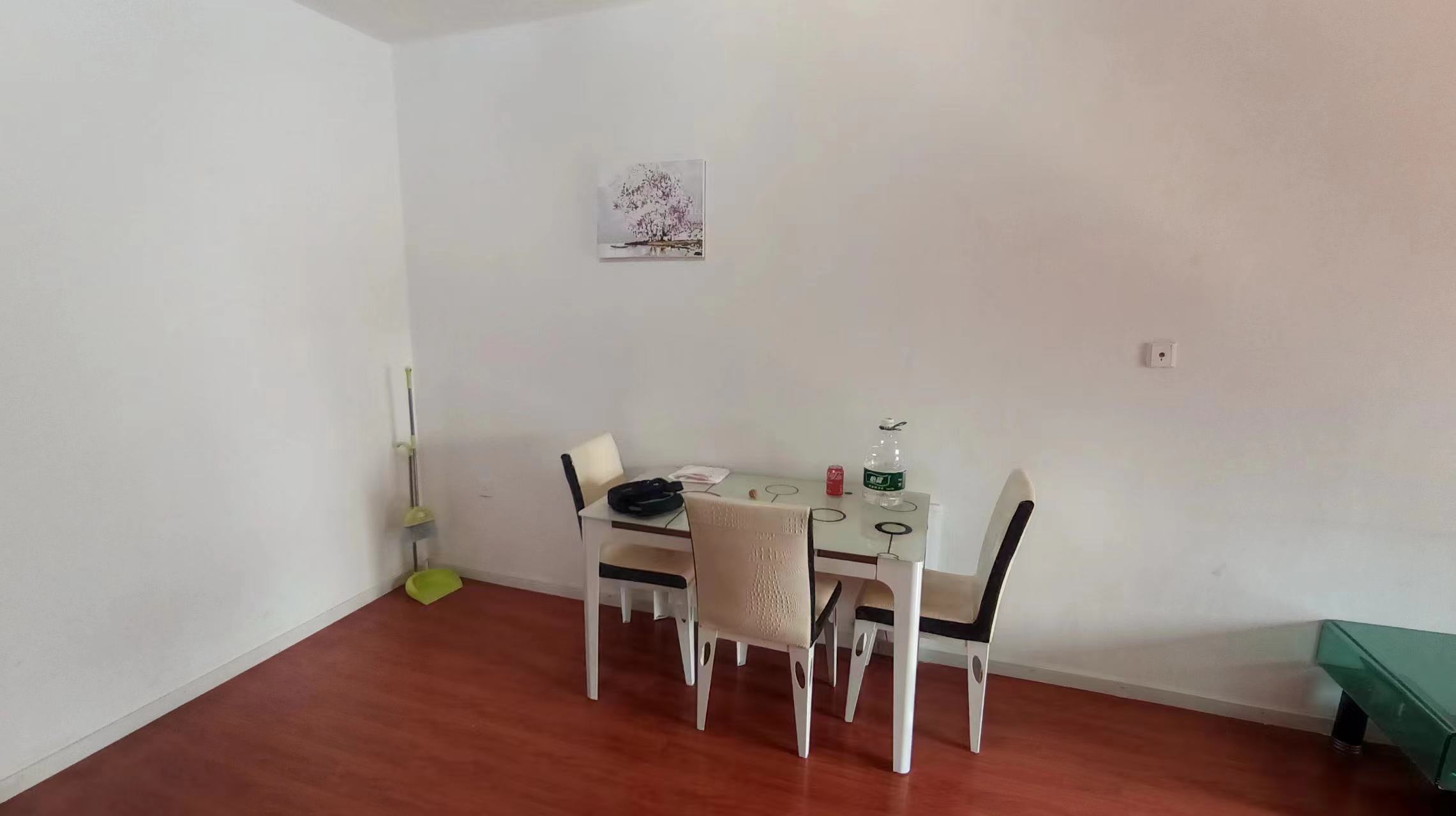 和融&bull;优山美地名邸 2室2厅1卫 95m&sup2;