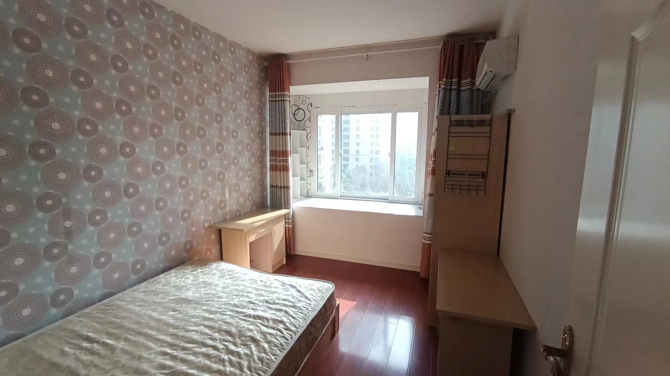 和融&bull;优山美地名邸 2室2厅1卫 95m&sup2;