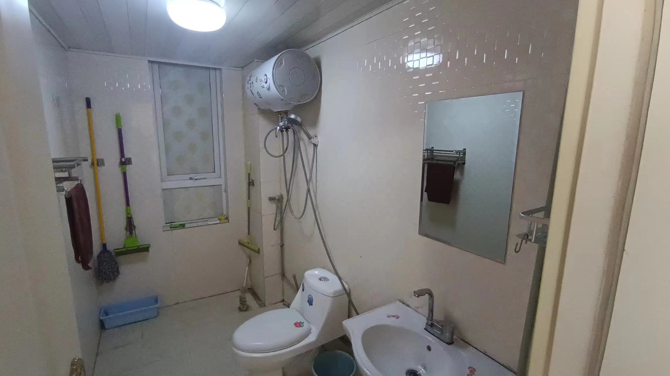 和融&bull;优山美地名邸 2室2厅1卫 95m&sup2;