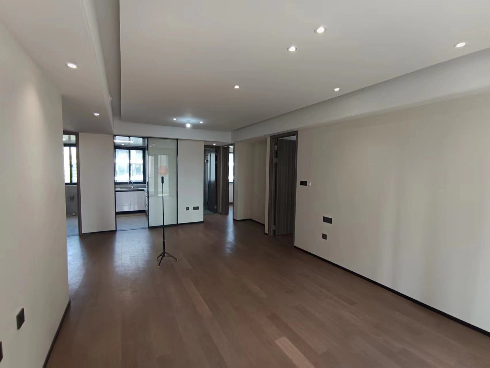 万科翡翠公园 3室2厅2卫 105m²