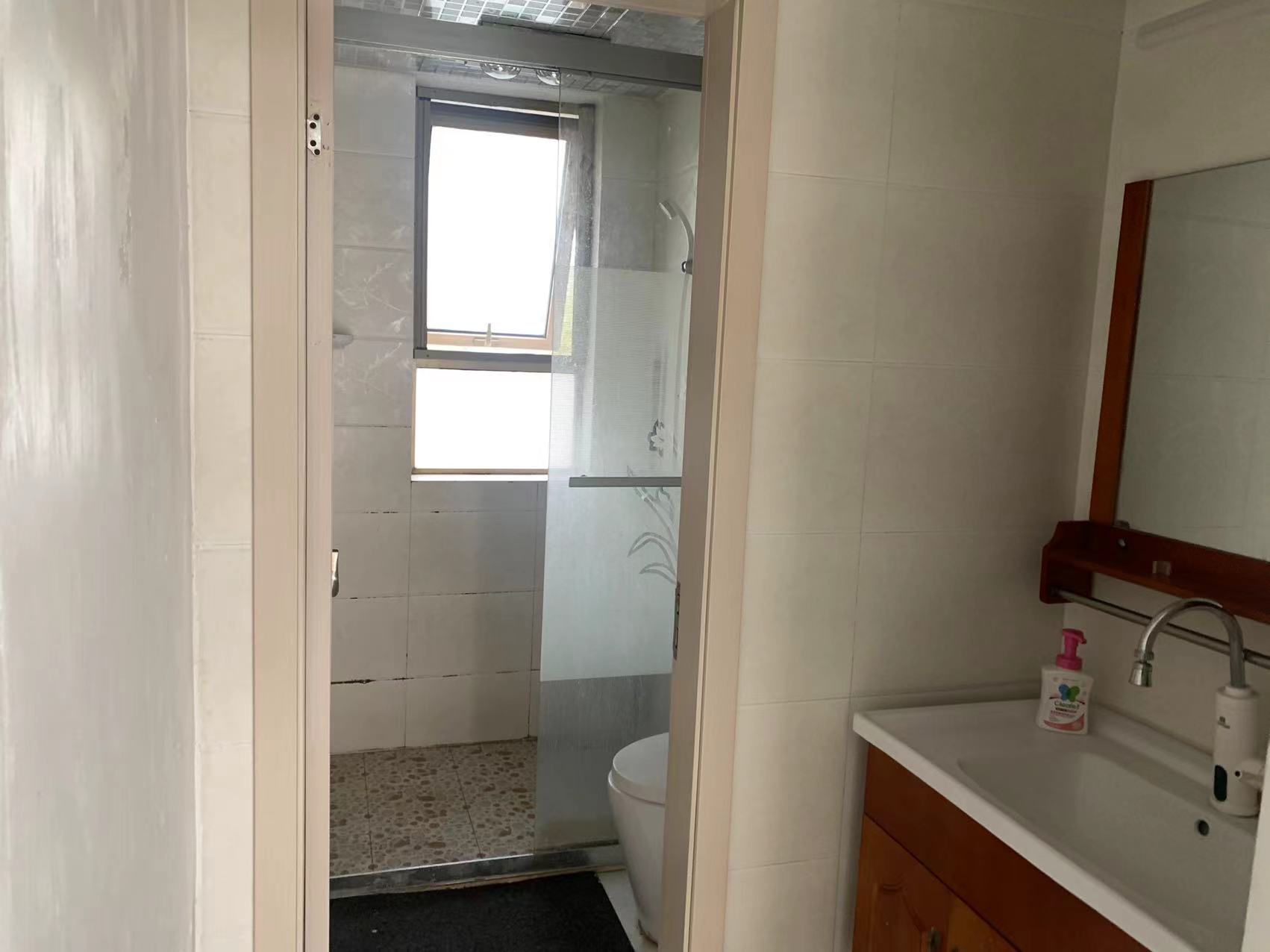 恒盛豪庭 2室2厅1卫 105m&sup2;