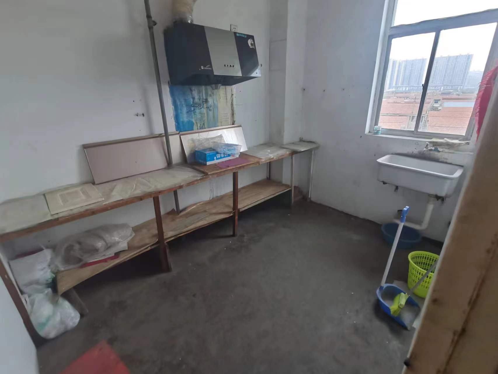 恒成楼 3室1厅1卫 98m&sup2;