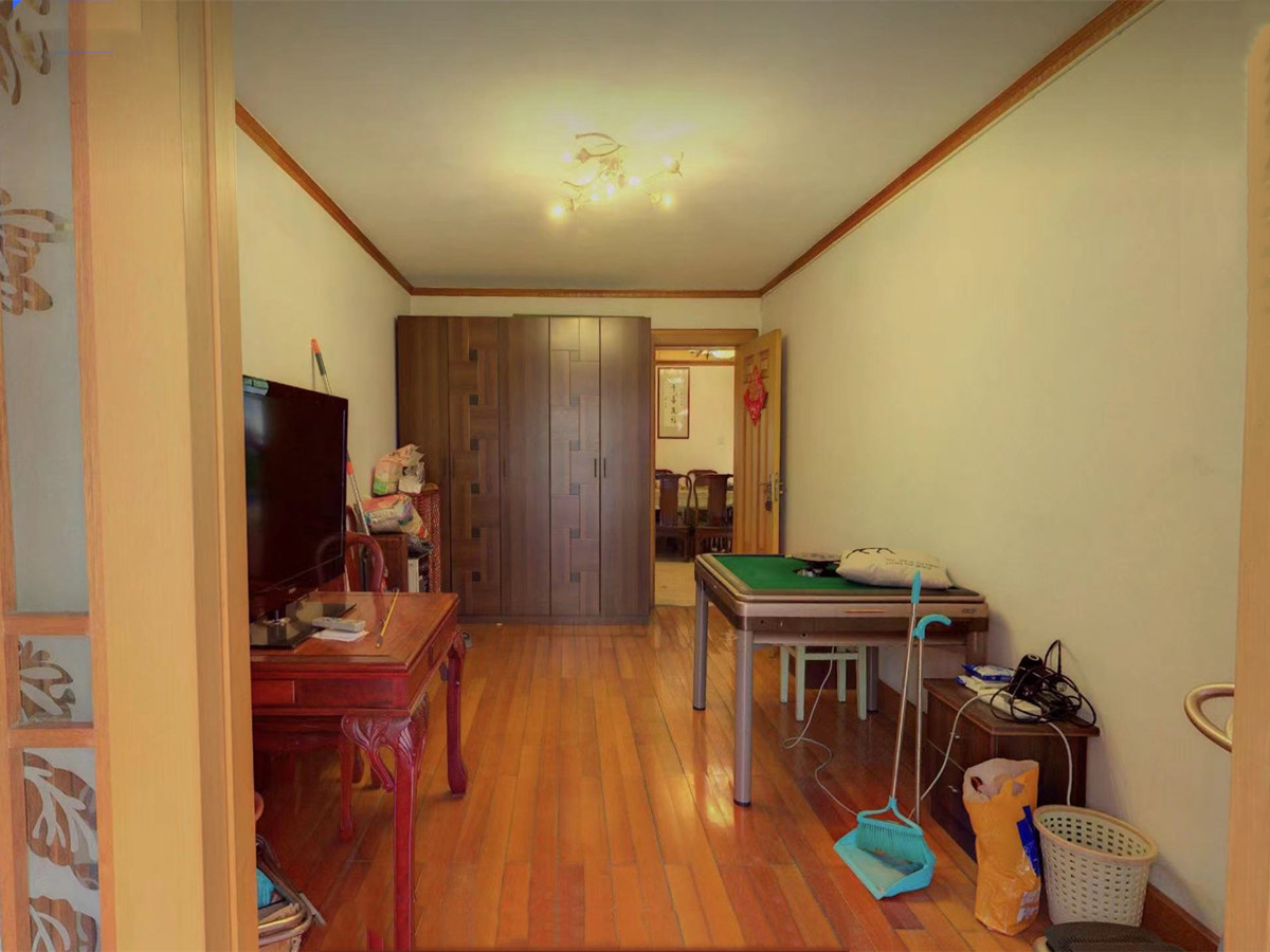 濠西园 3室2厅2卫 136.95m&sup2;