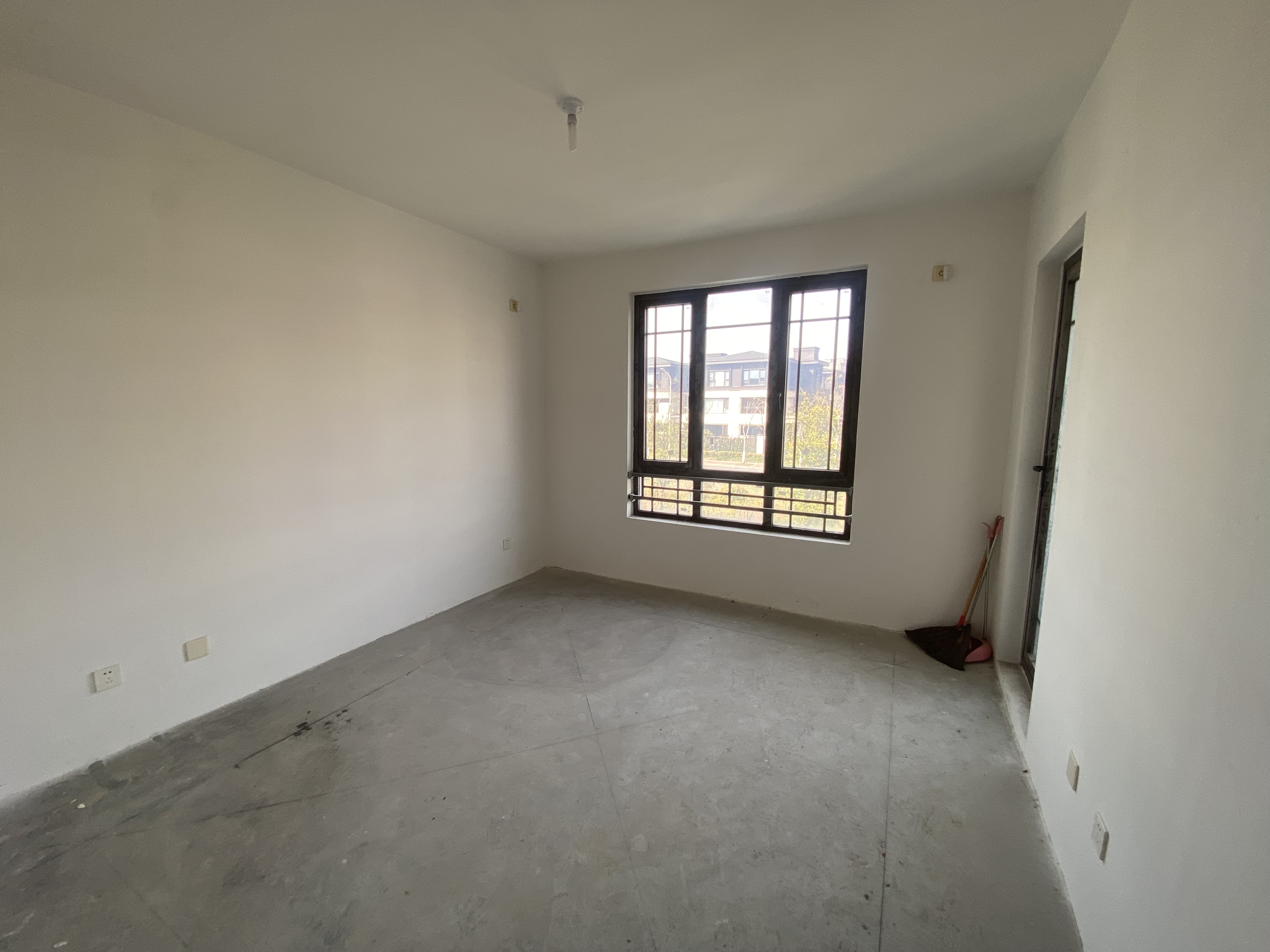 九间堂山居 5室3厅3卫 246.00m&sup2;