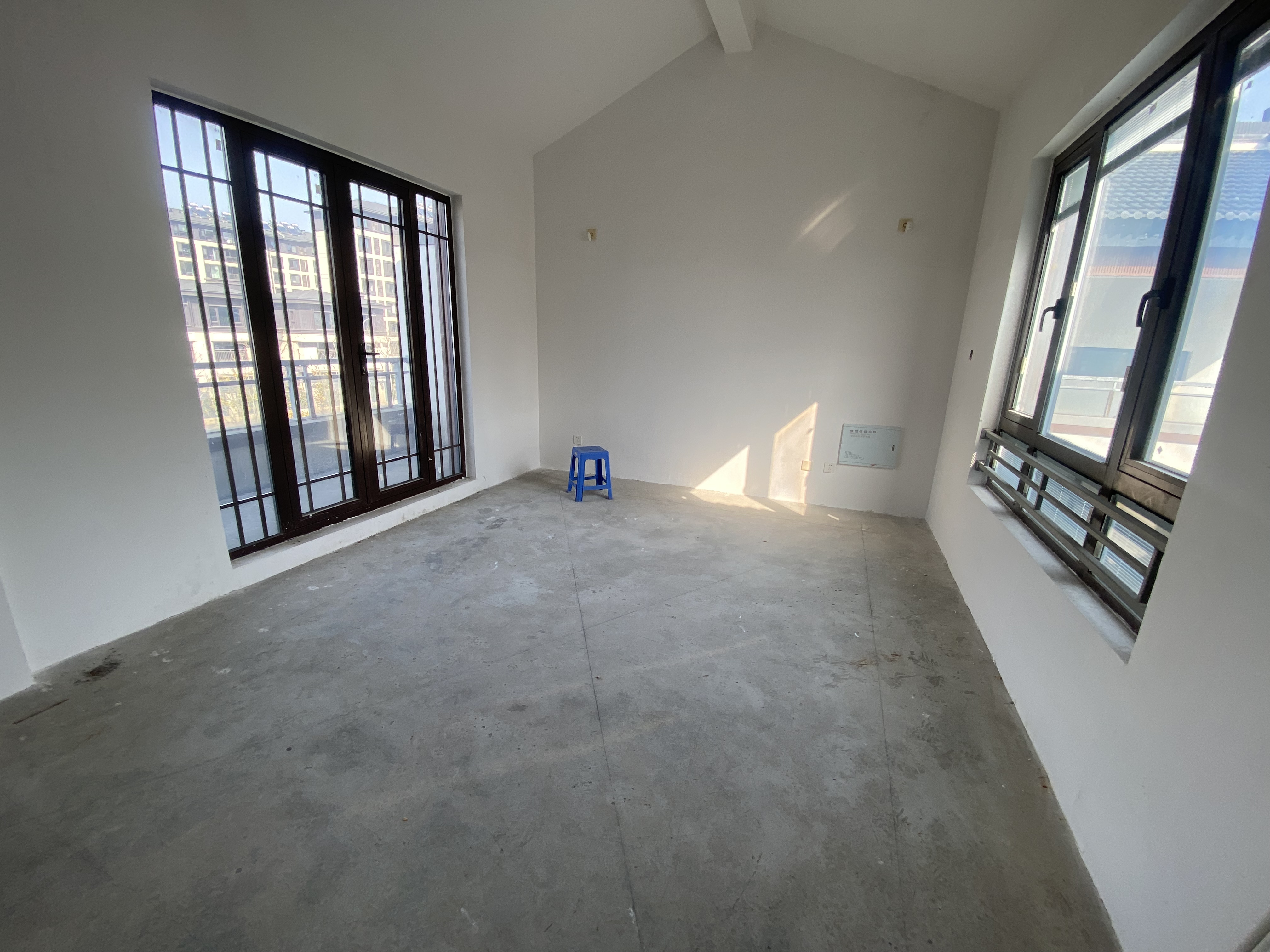 九间堂山居 5室3厅3卫 246.00m&sup2;