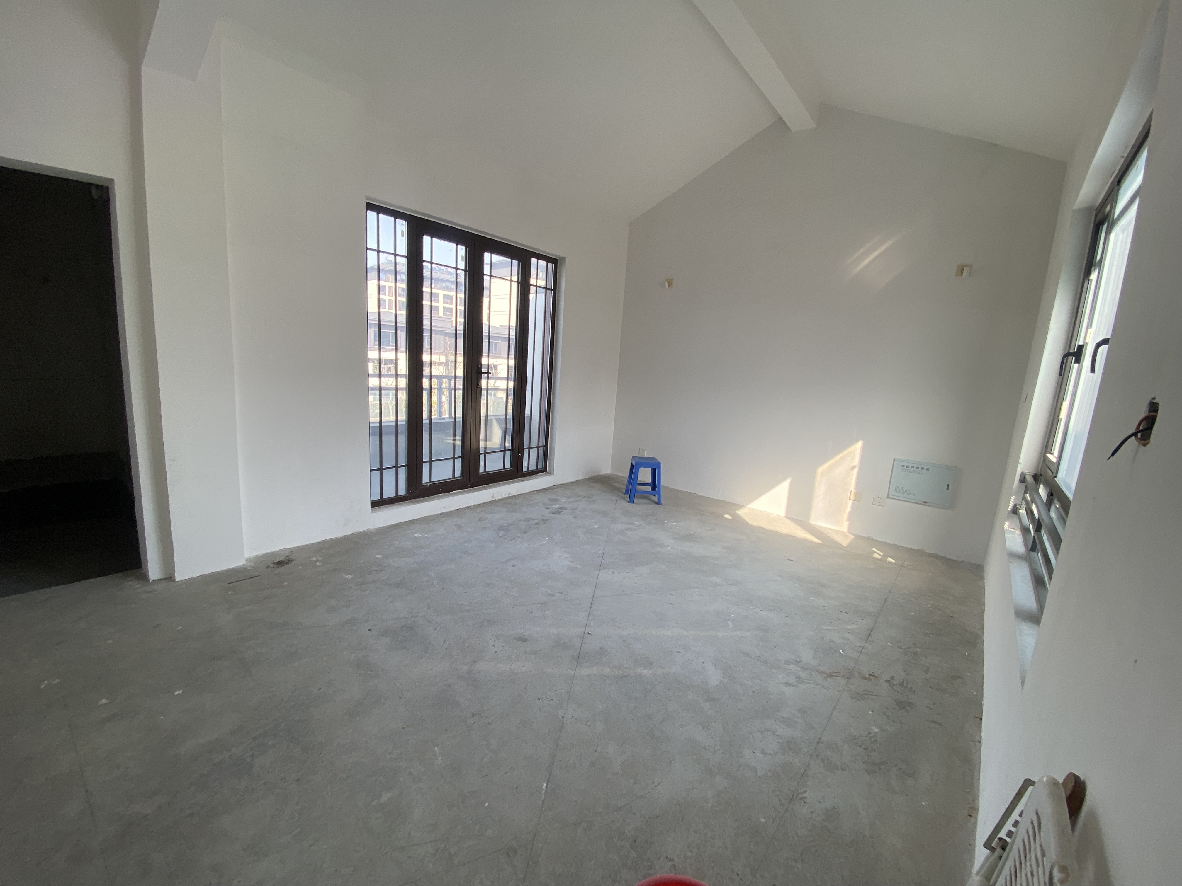 九间堂山居 5室3厅3卫 246.00m&sup2;