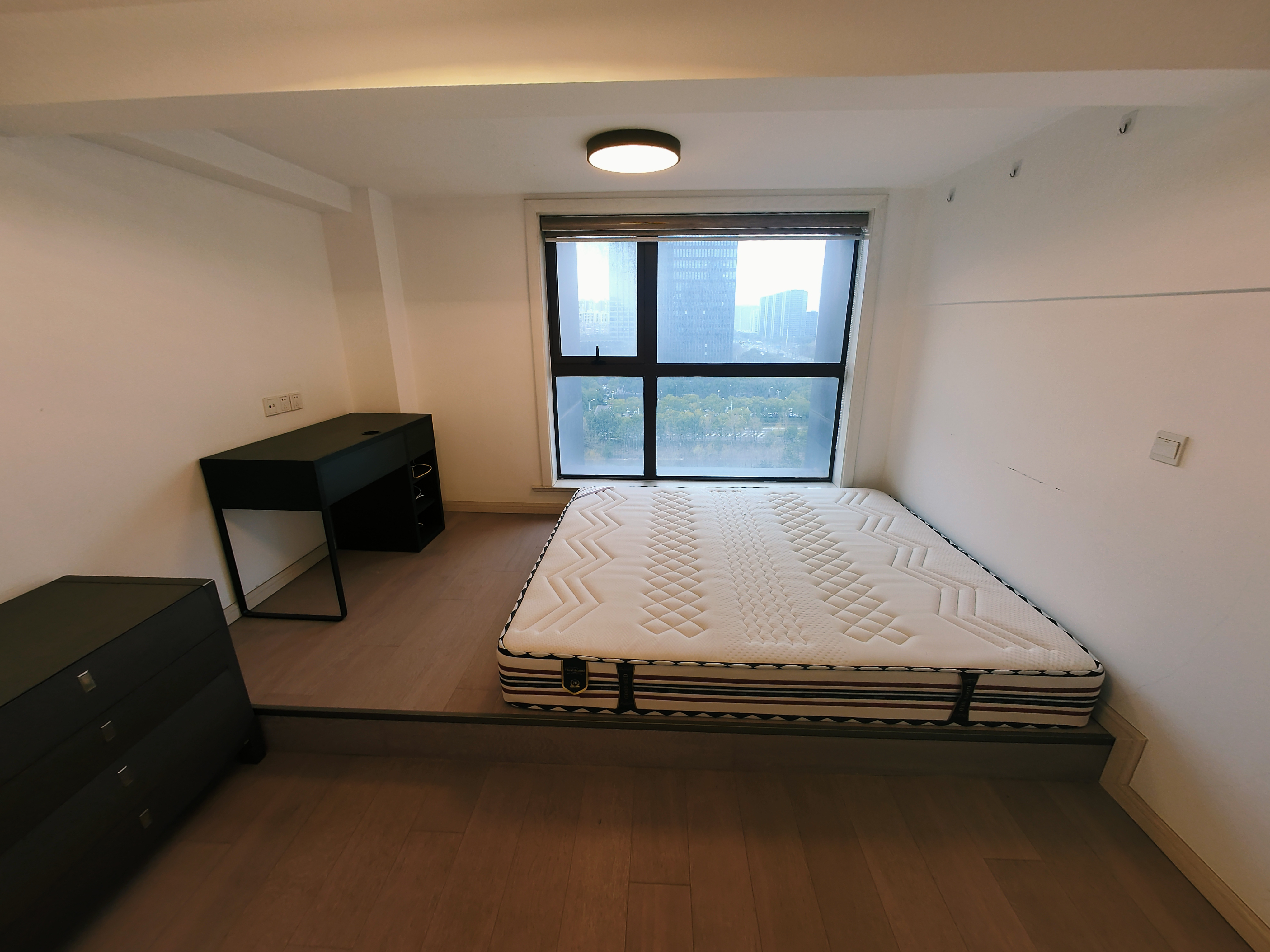 恒隆国际 1室1厅1卫 70.00m&sup2;