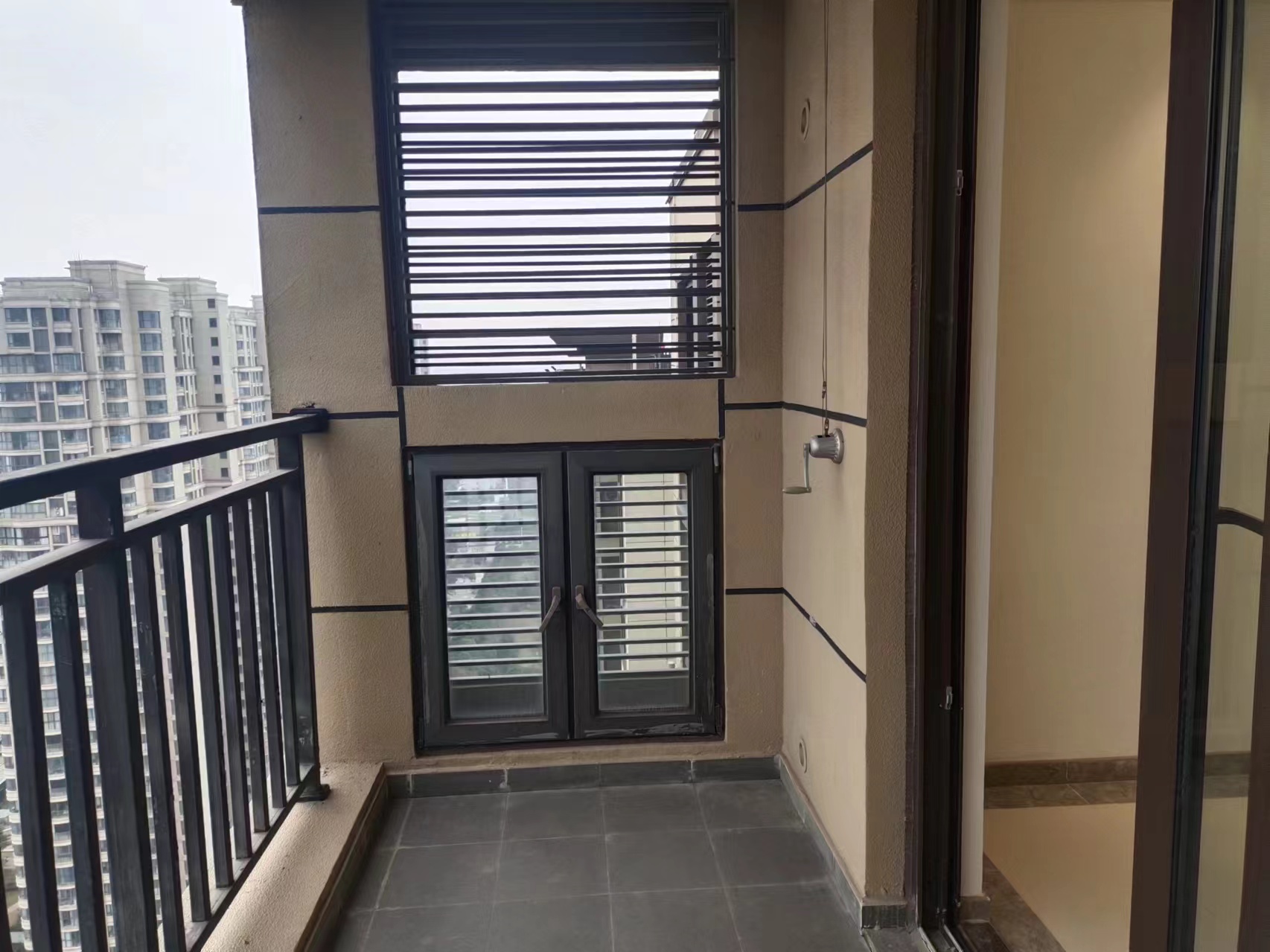 富力院士廷 3室2厅2卫 109m&sup2;