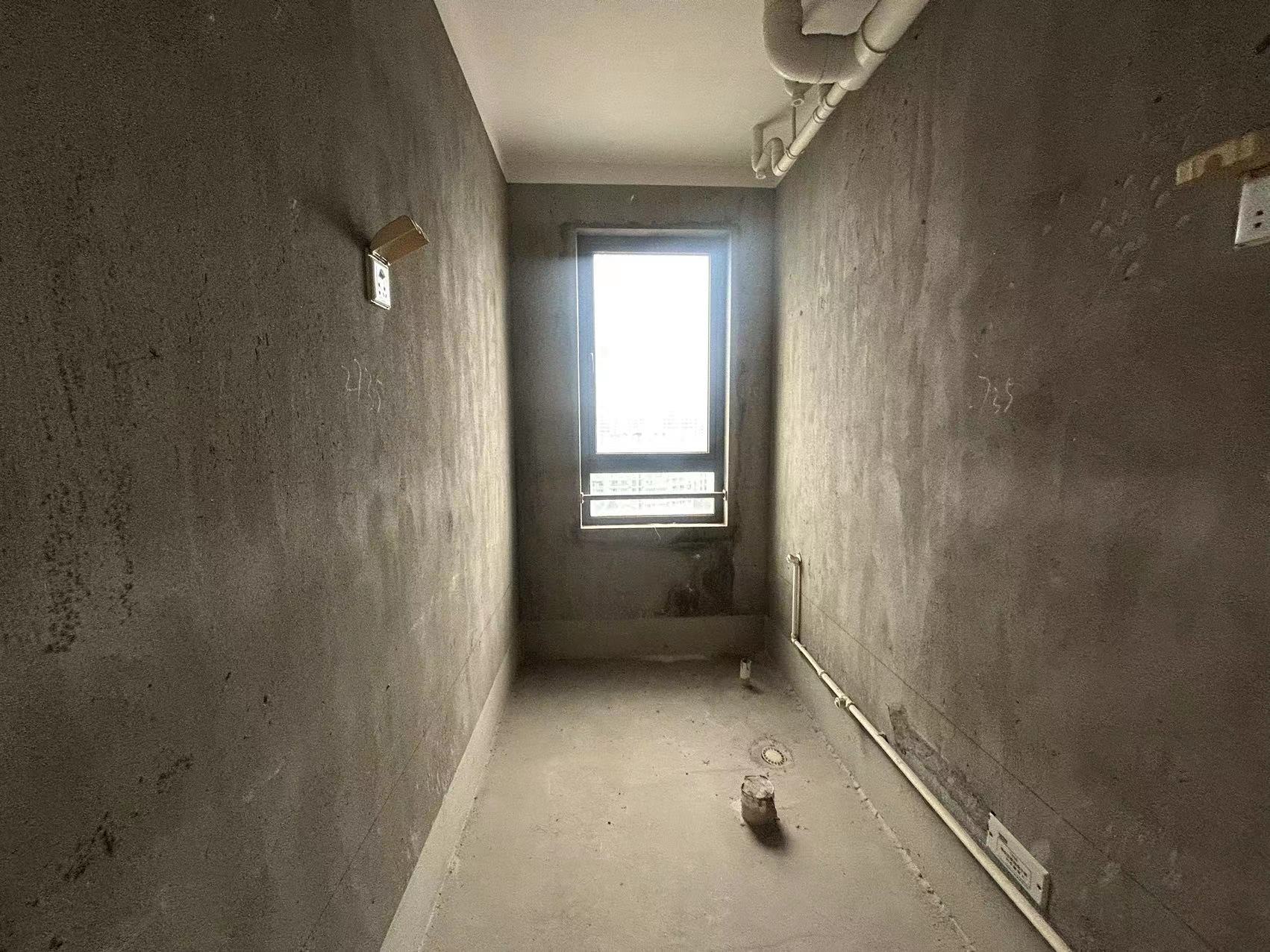 景华城 3室2厅2卫 132m&sup2;