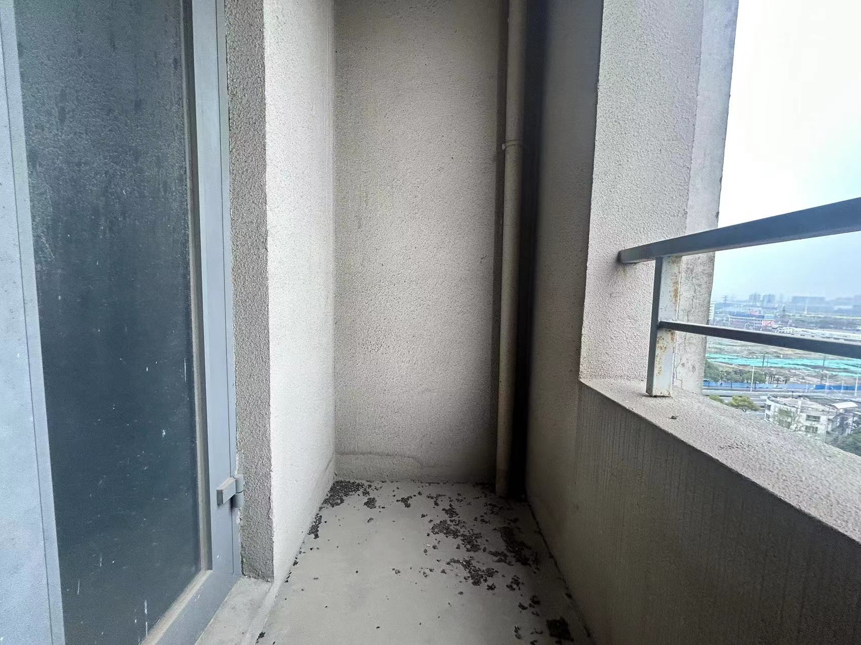 景华城 3室2厅2卫 132m&sup2;