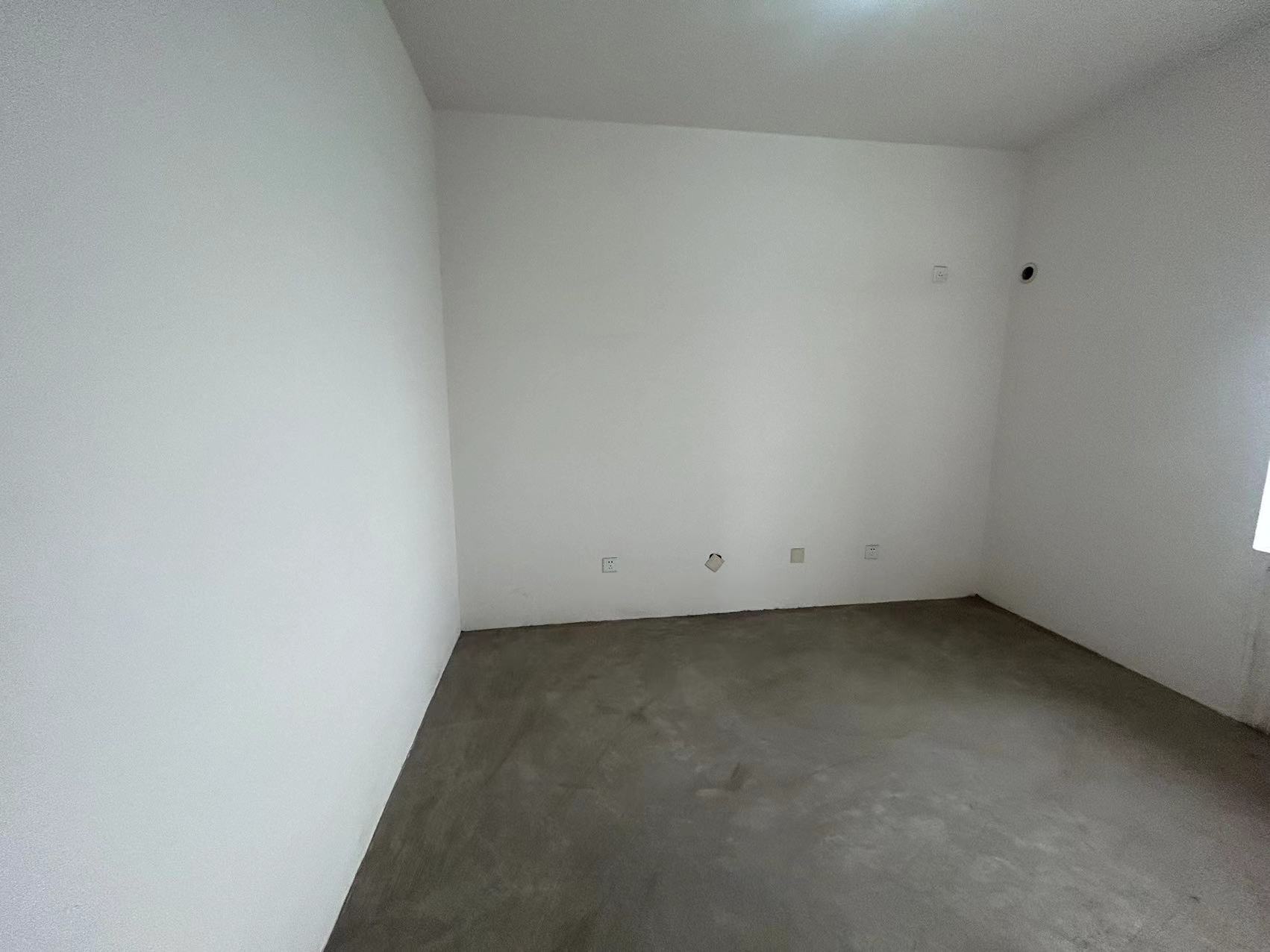 景华城 3室2厅2卫 132m&sup2;