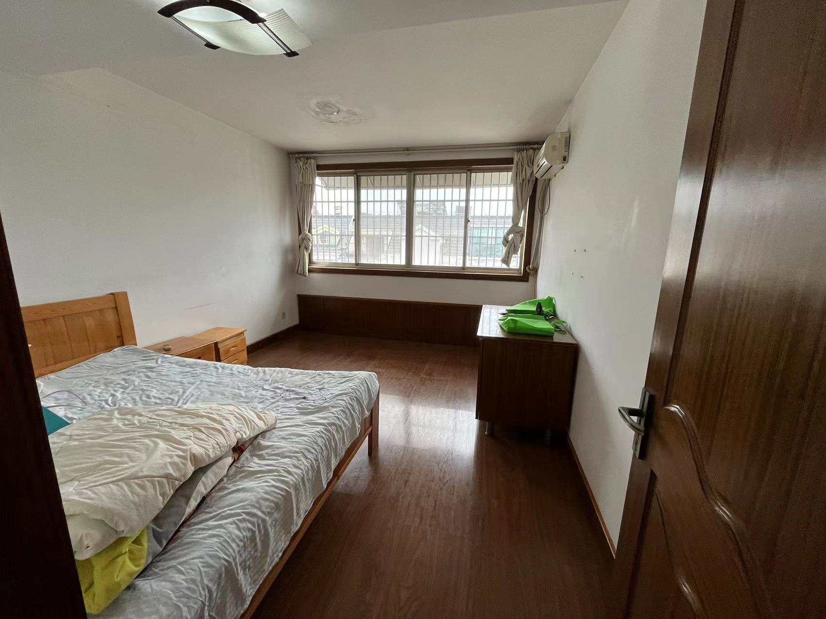 光明花苑(崇川区) 6室2厅2卫 216.00m&sup2;
