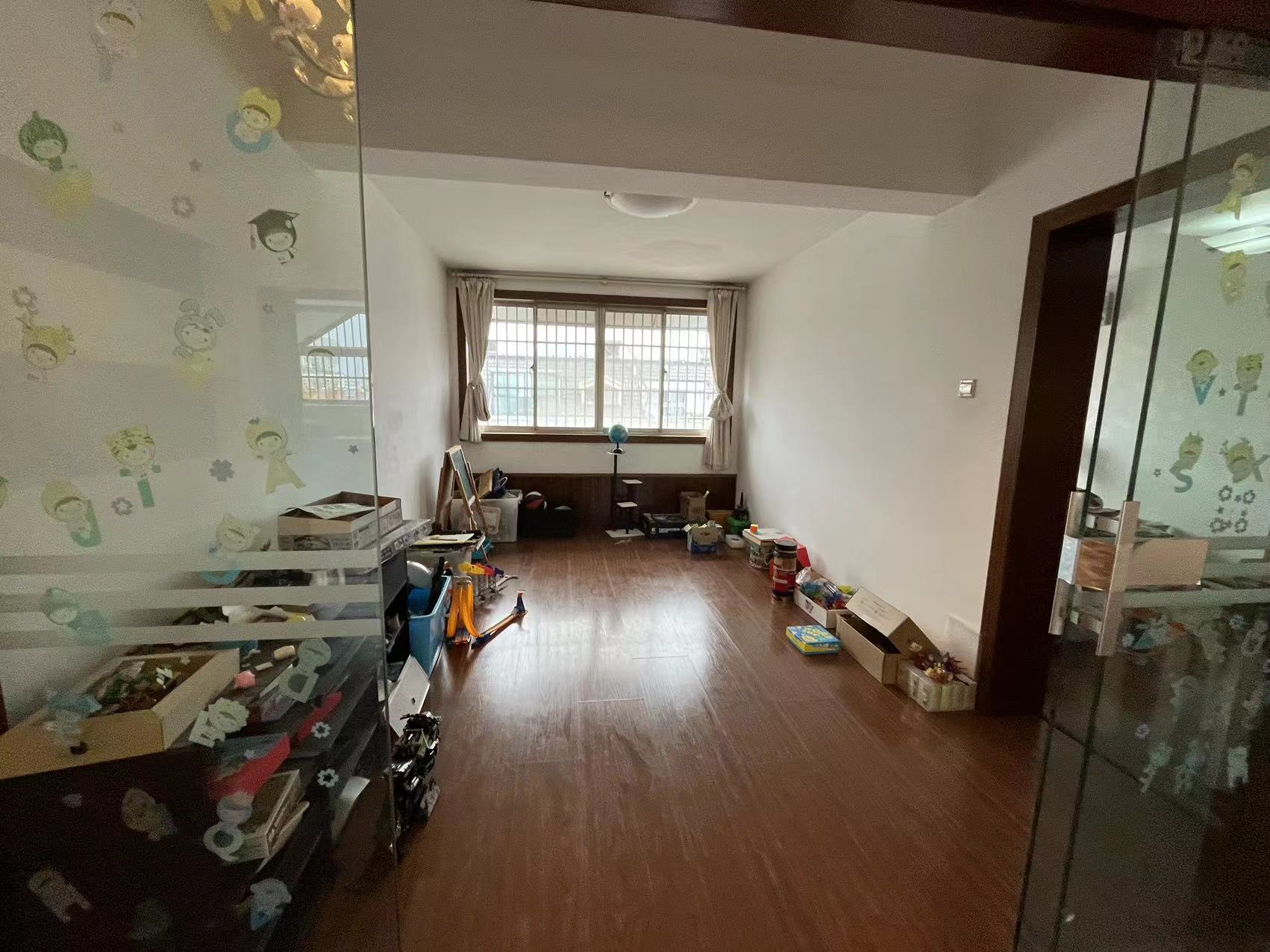 光明花苑(崇川区) 6室2厅2卫 216.00m&sup2;