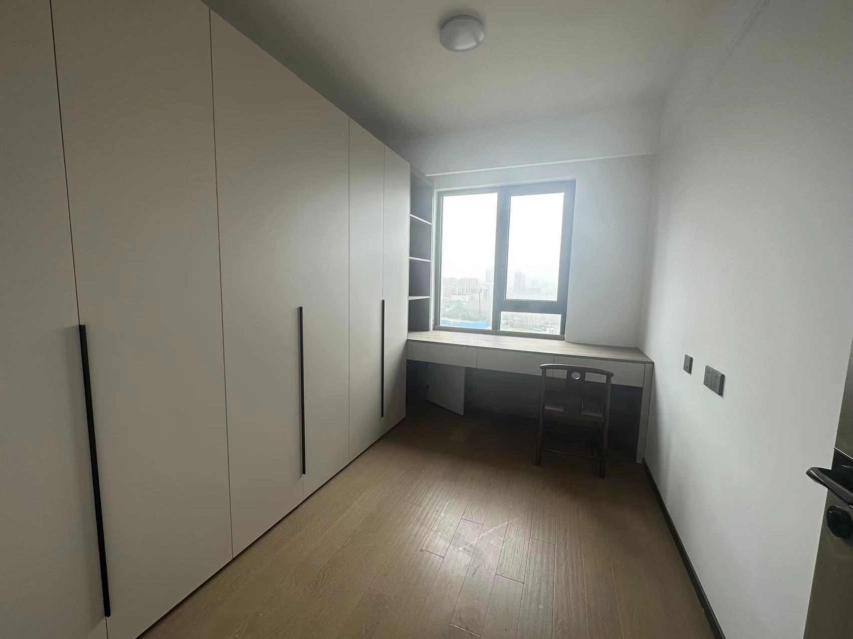 滨江道静园 3室2厅2卫 127m&sup2;