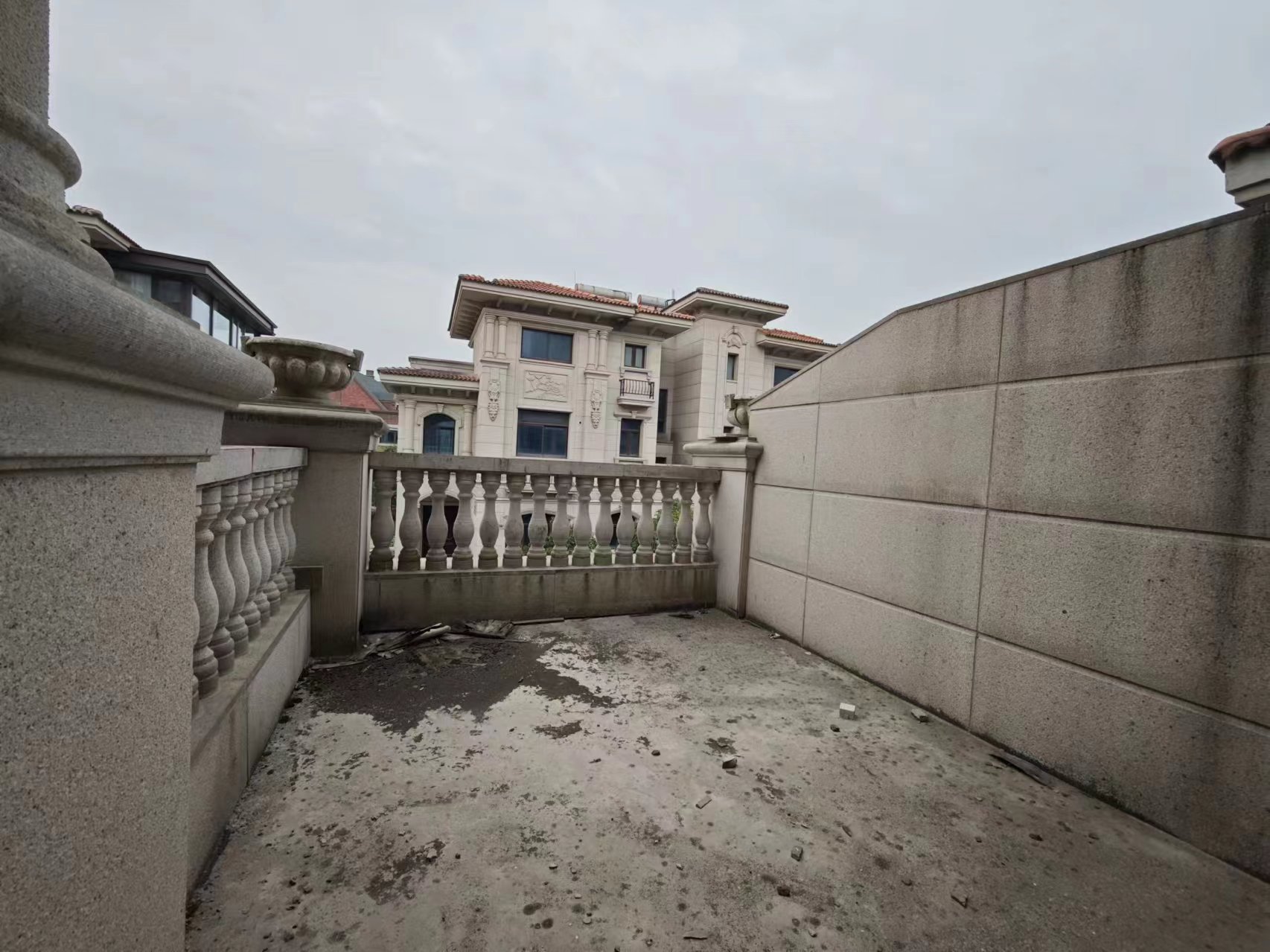 碧桂园(南通经济技术开发区) 6室2厅5卫 398.18m&sup2;