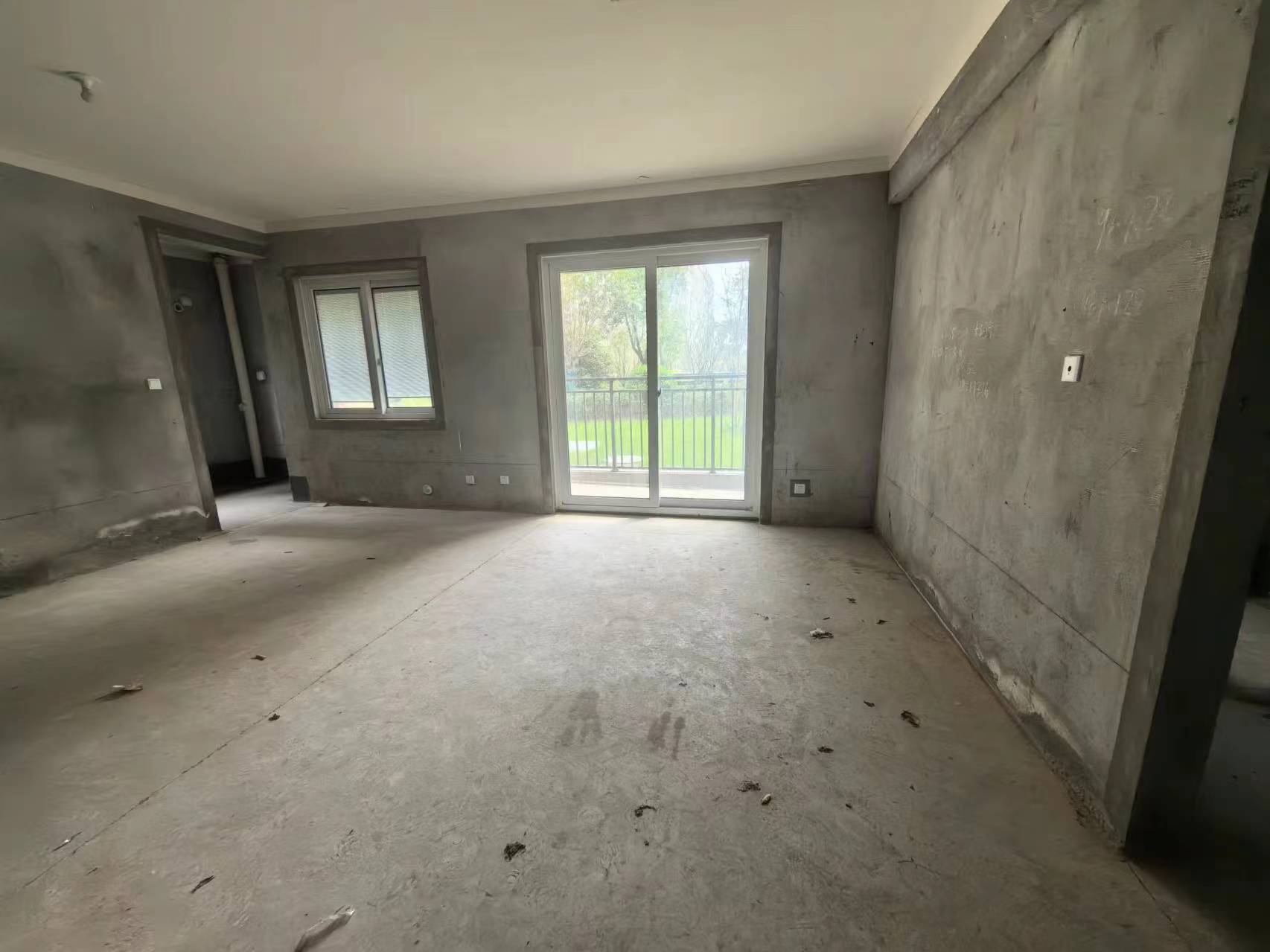 佳源都市 4室2厅2卫 131.00m&sup2;